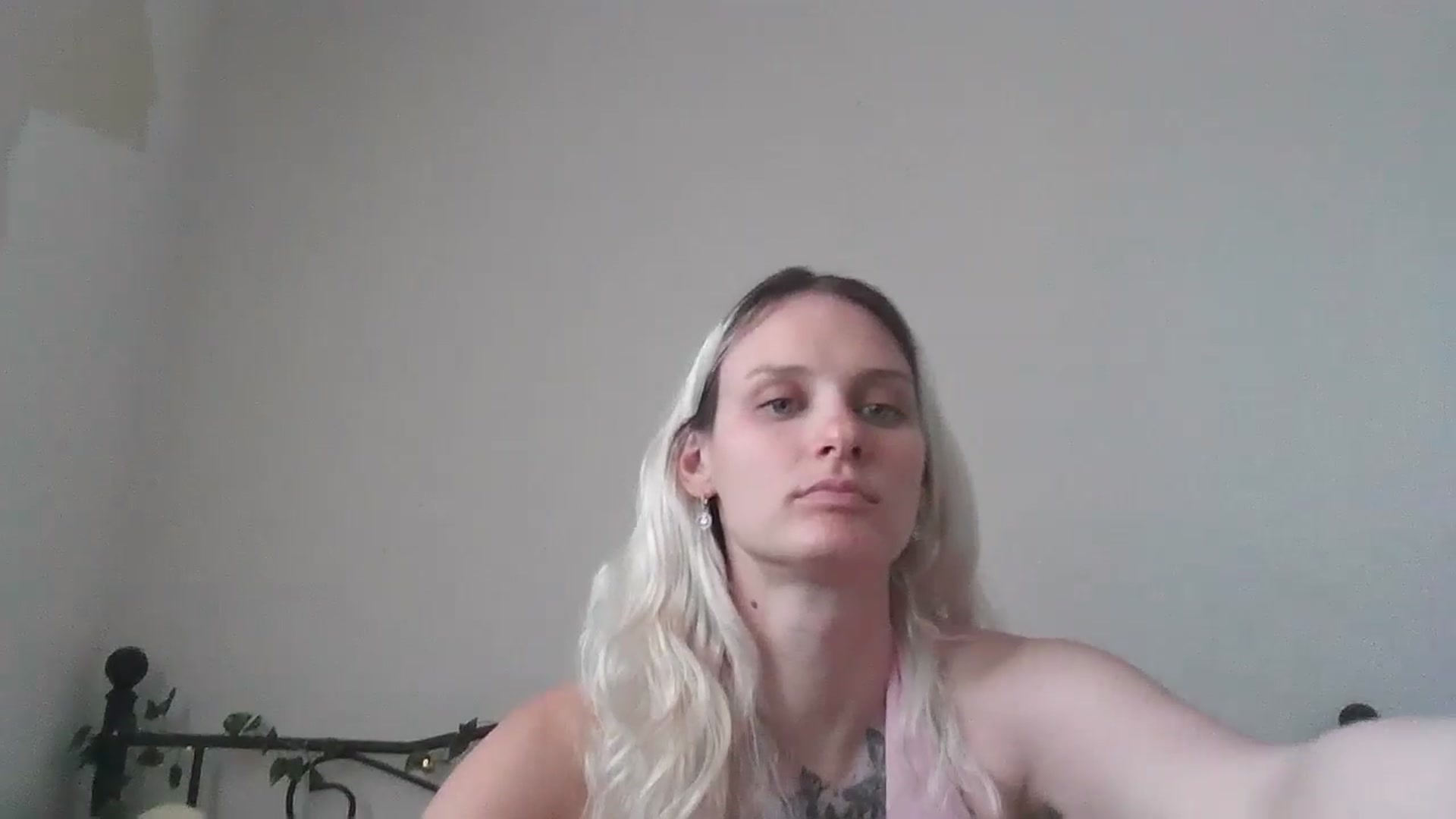 Gallery image thumbnail from BonnieBazz's myfreecams stream on, 01/03/2025, 18:18 image 16 of 20