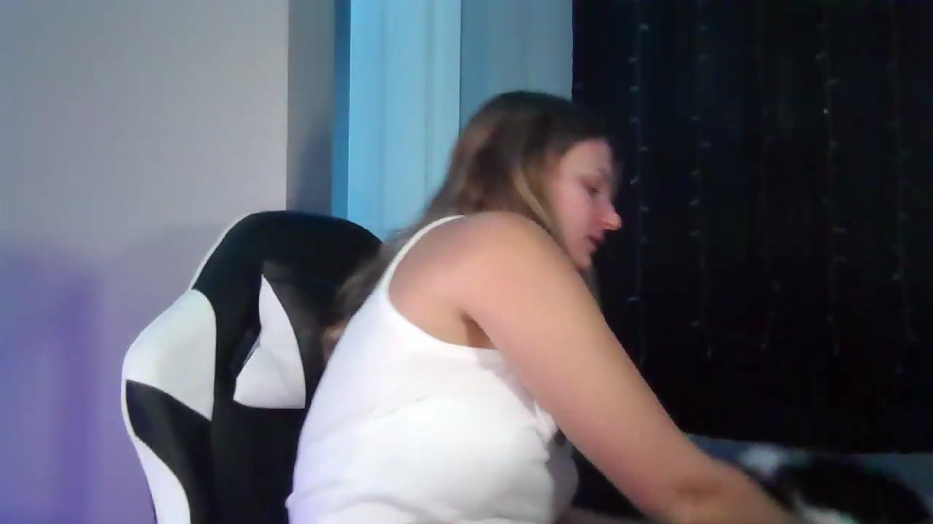 Gallery image thumbnail from BonnieBazz's myfreecams stream on, 08/06/2026, 15:00 image 15 of 20
