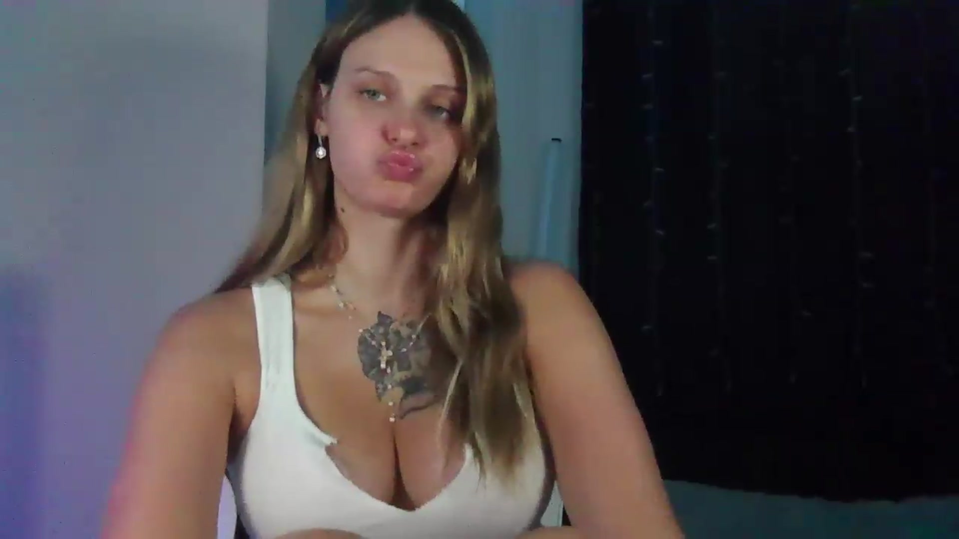 Gallery image thumbnail from BonnieBazz's myfreecams stream on, 08/10/2026, 13:54 image 14 of 20