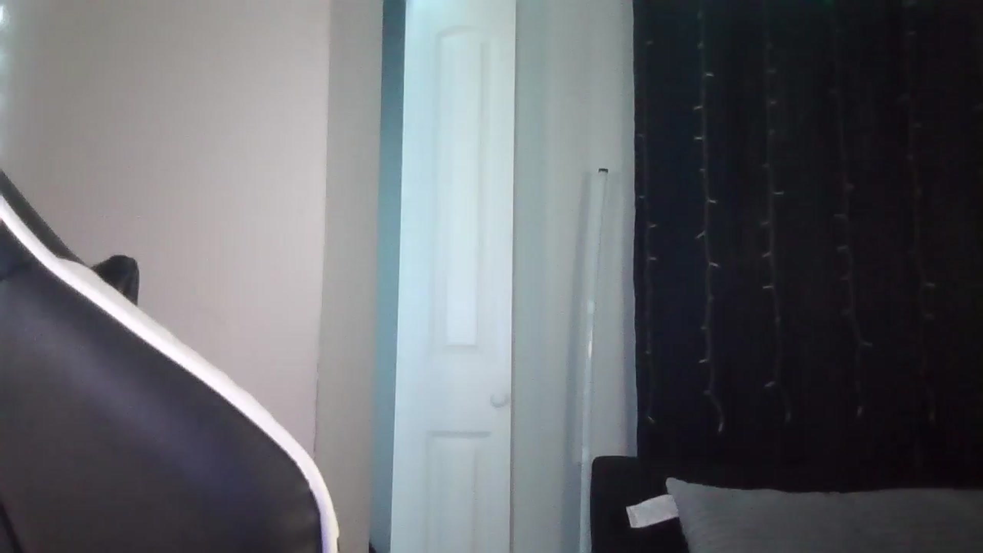 Gallery image thumbnail from BonnieBazz's myfreecams stream on, 08/17/2026, 13:15 image 17 of 20