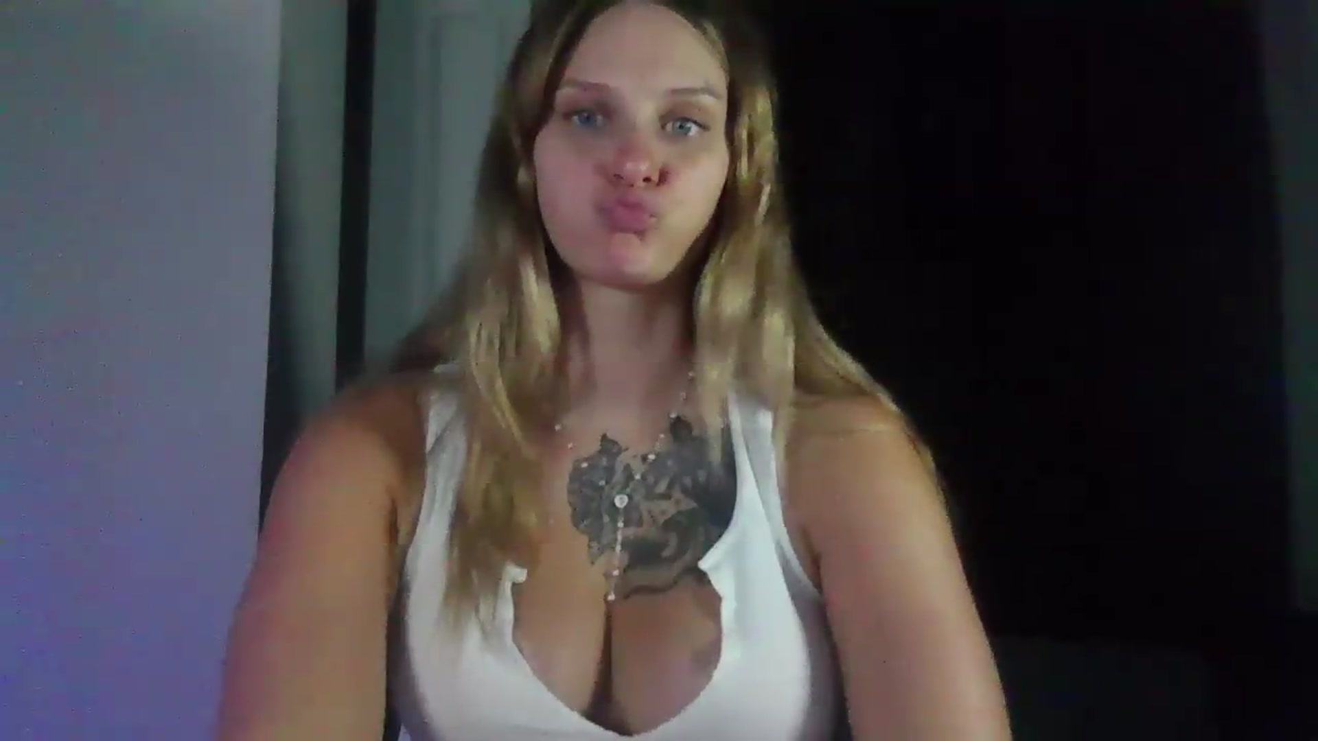 Gallery image thumbnail from BonnieBazz's myfreecams stream on, 08/24/2026, 16:29 image 18 of 20