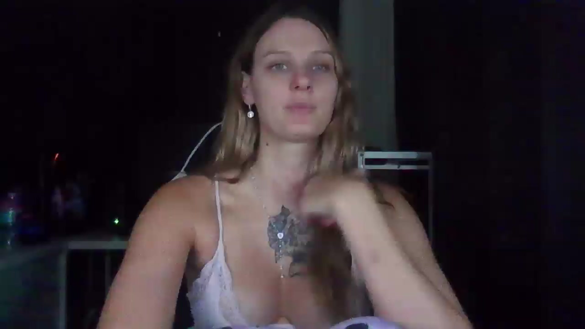 Gallery image thumbnail from BonnieBazz's myfreecams stream on, 09/04/2026, 13:17 image 9 of 20
