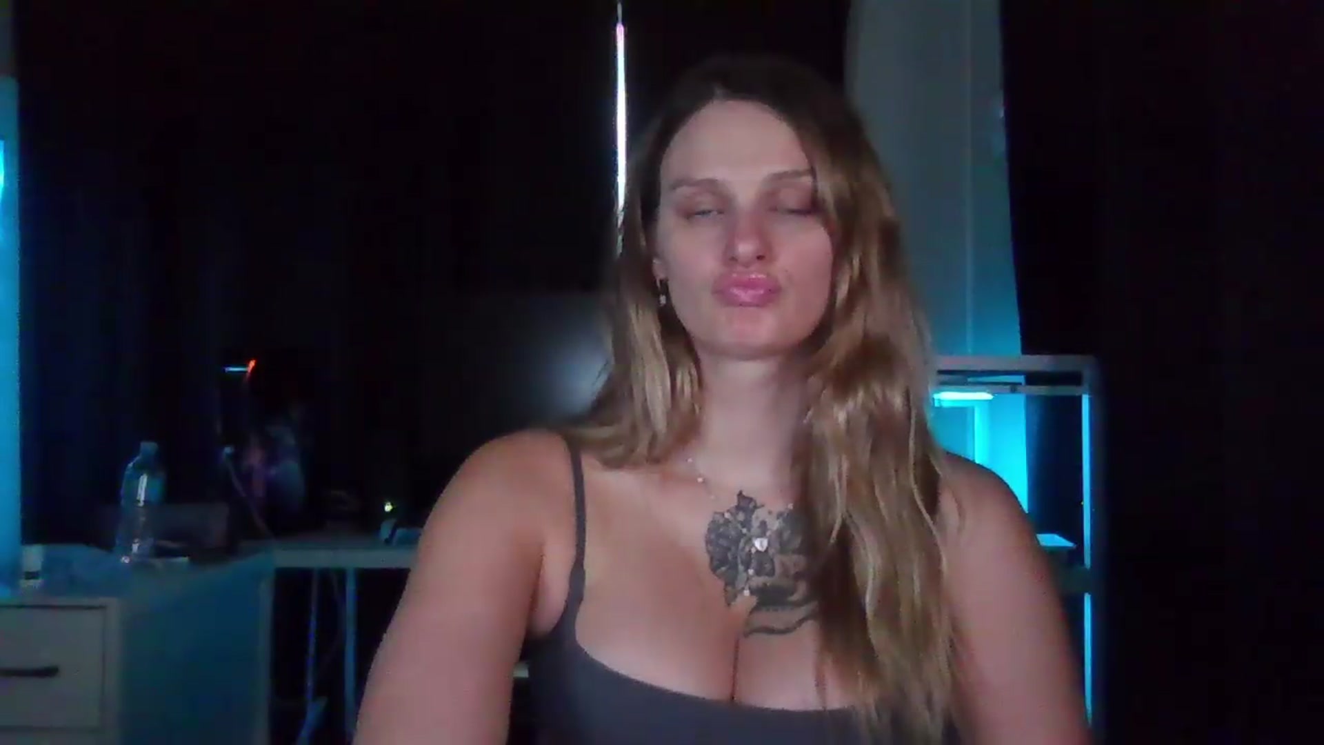 Gallery image thumbnail from BonnieBazz's myfreecams stream on, 09/09/2026, 14:29 image 15 of 20