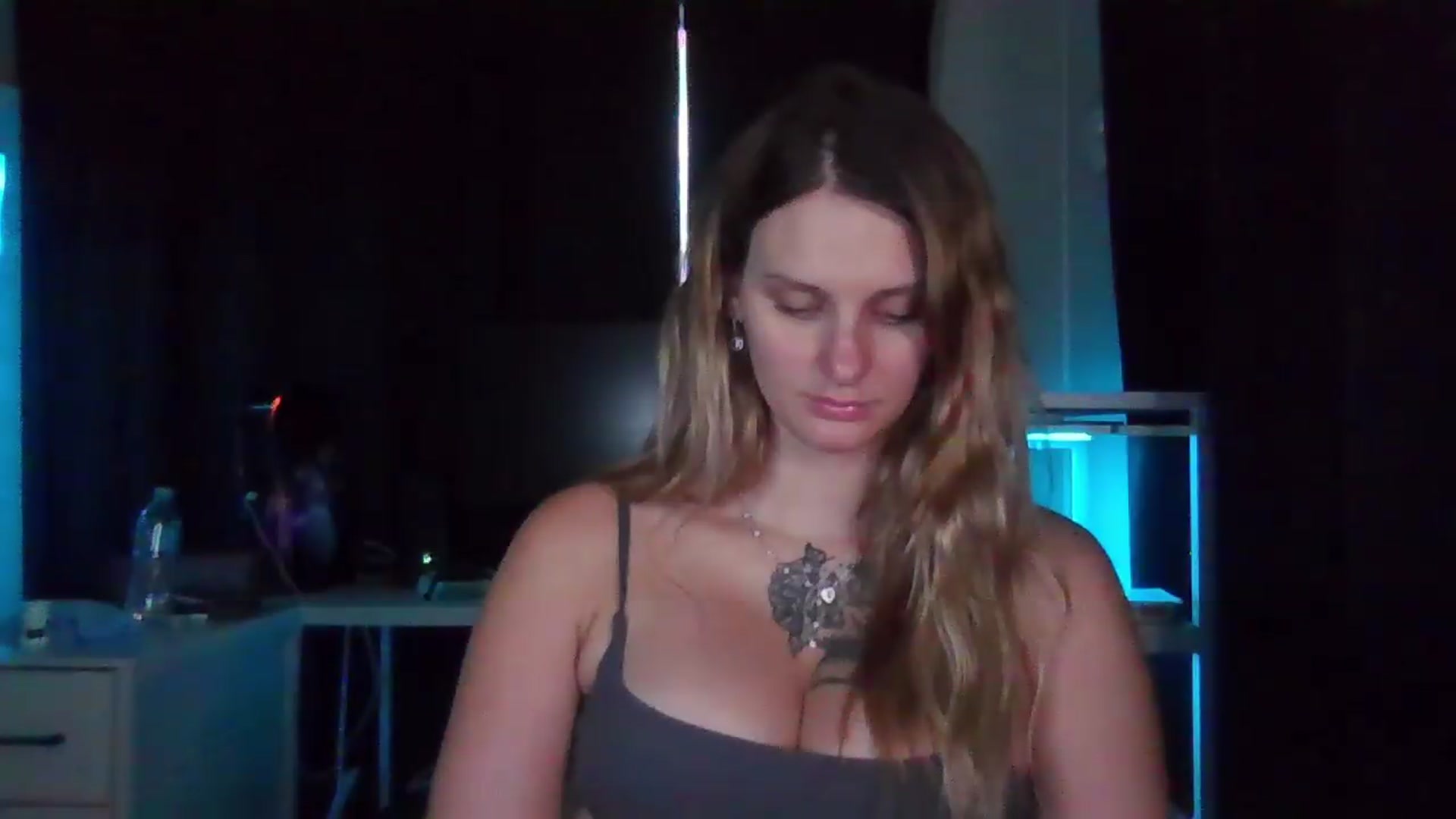 Gallery image thumbnail from BonnieBazz's myfreecams stream on, 09/09/2026, 14:29 image 14 of 20