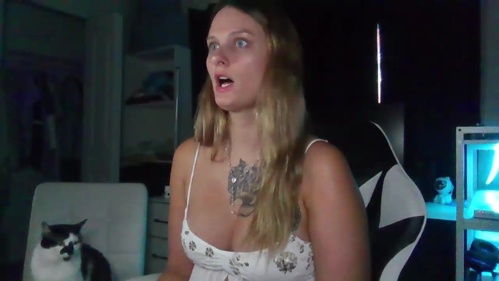 Gallery image thumbnail from BonnieBazz's myfreecams stream on, 09/11/2026, 17:04 image 3 of 20
