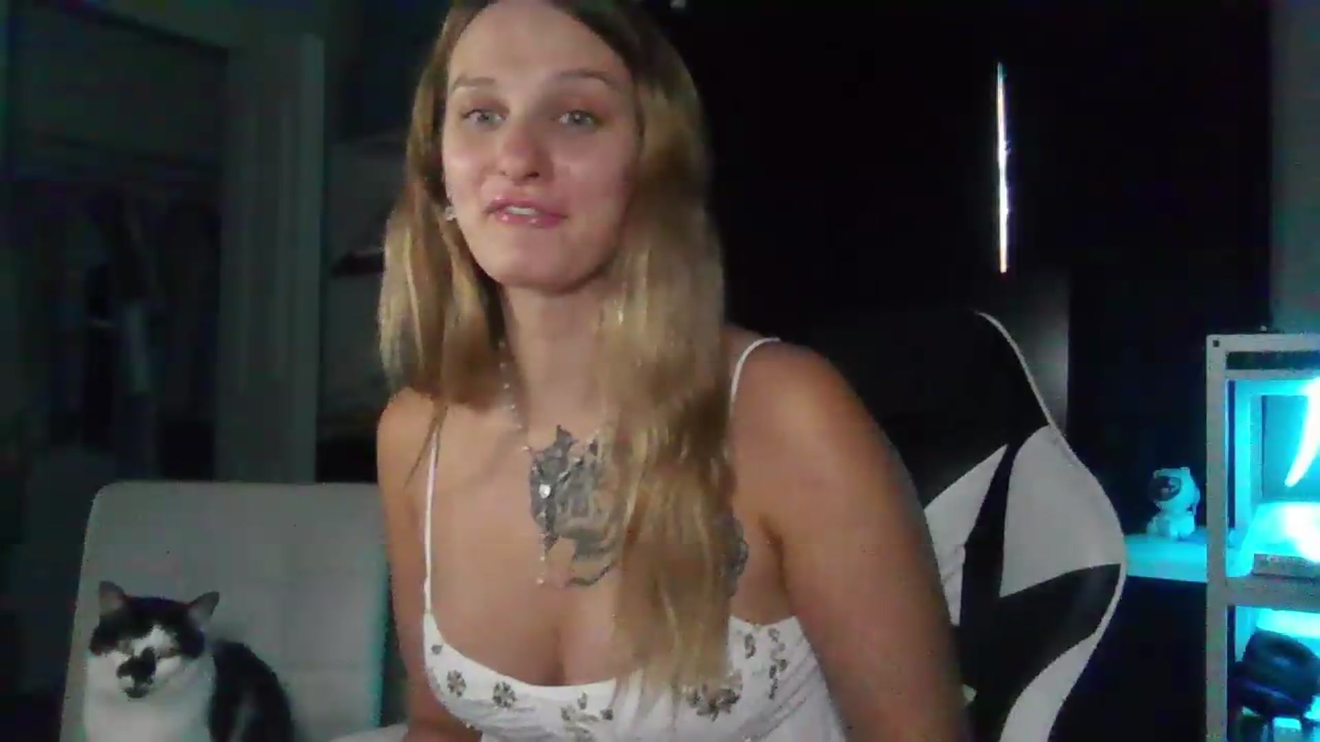 Gallery image thumbnail from BonnieBazz's myfreecams stream on, 09/11/2026, 17:04 image 4 of 20