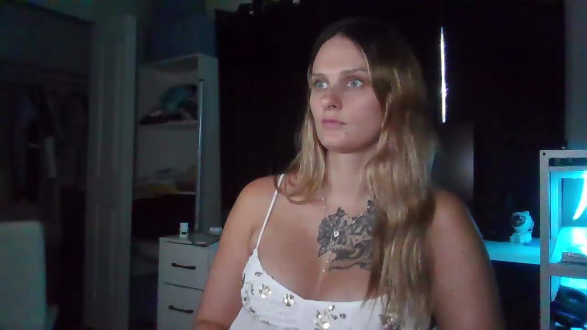 Gallery image thumbnail from BonnieBazz's myfreecams stream on, 09/11/2026, 18:31 image 17 of 20