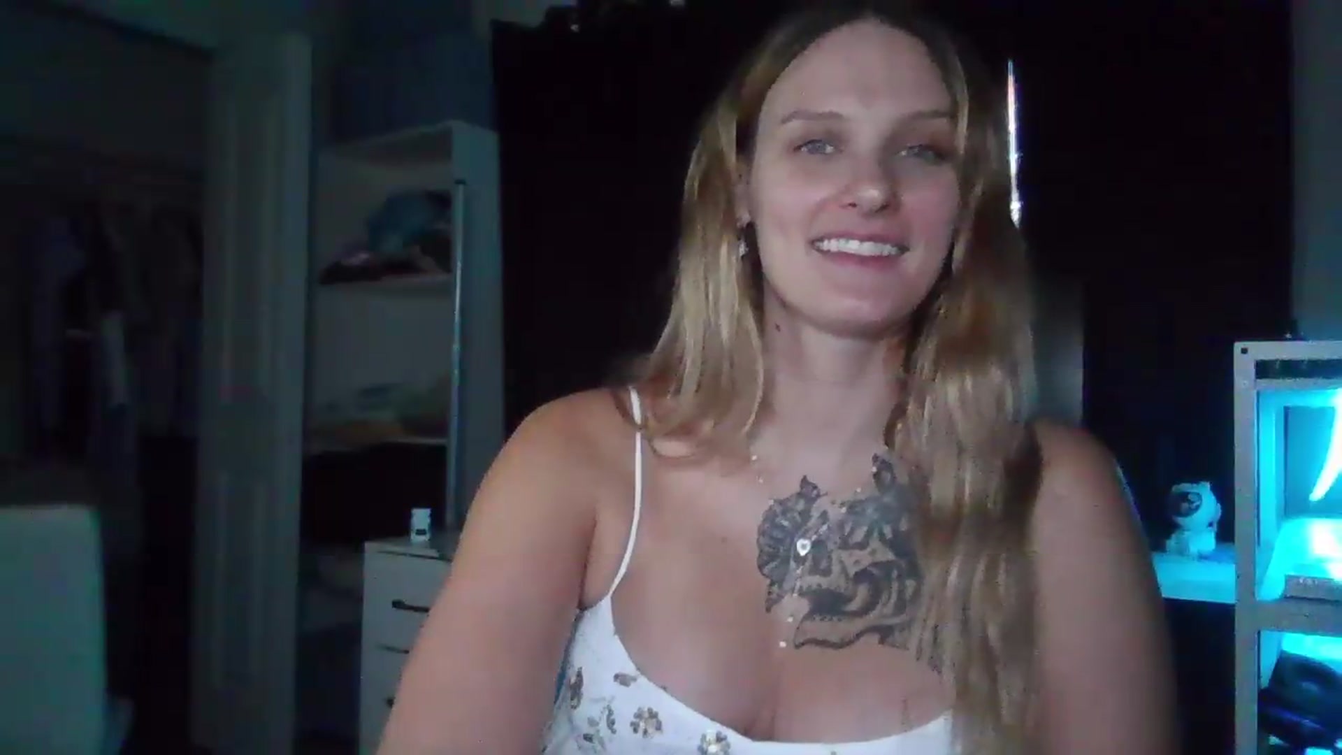 Gallery image thumbnail from BonnieBazz's myfreecams stream on, 09/11/2026, 18:31 image 16 of 20