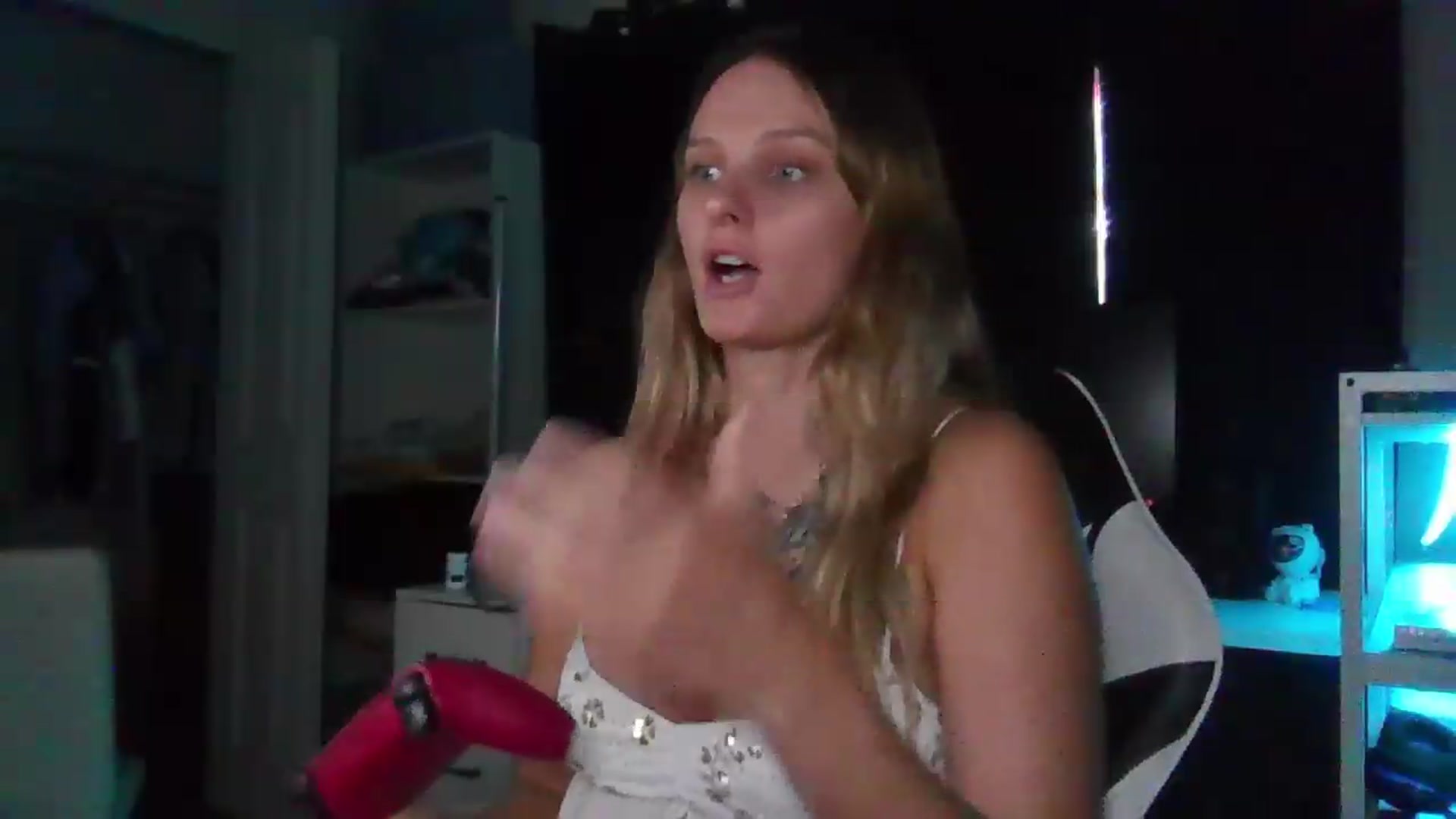 Gallery image thumbnail from BonnieBazz's myfreecams stream on, 09/11/2026, 18:31 image 11 of 20