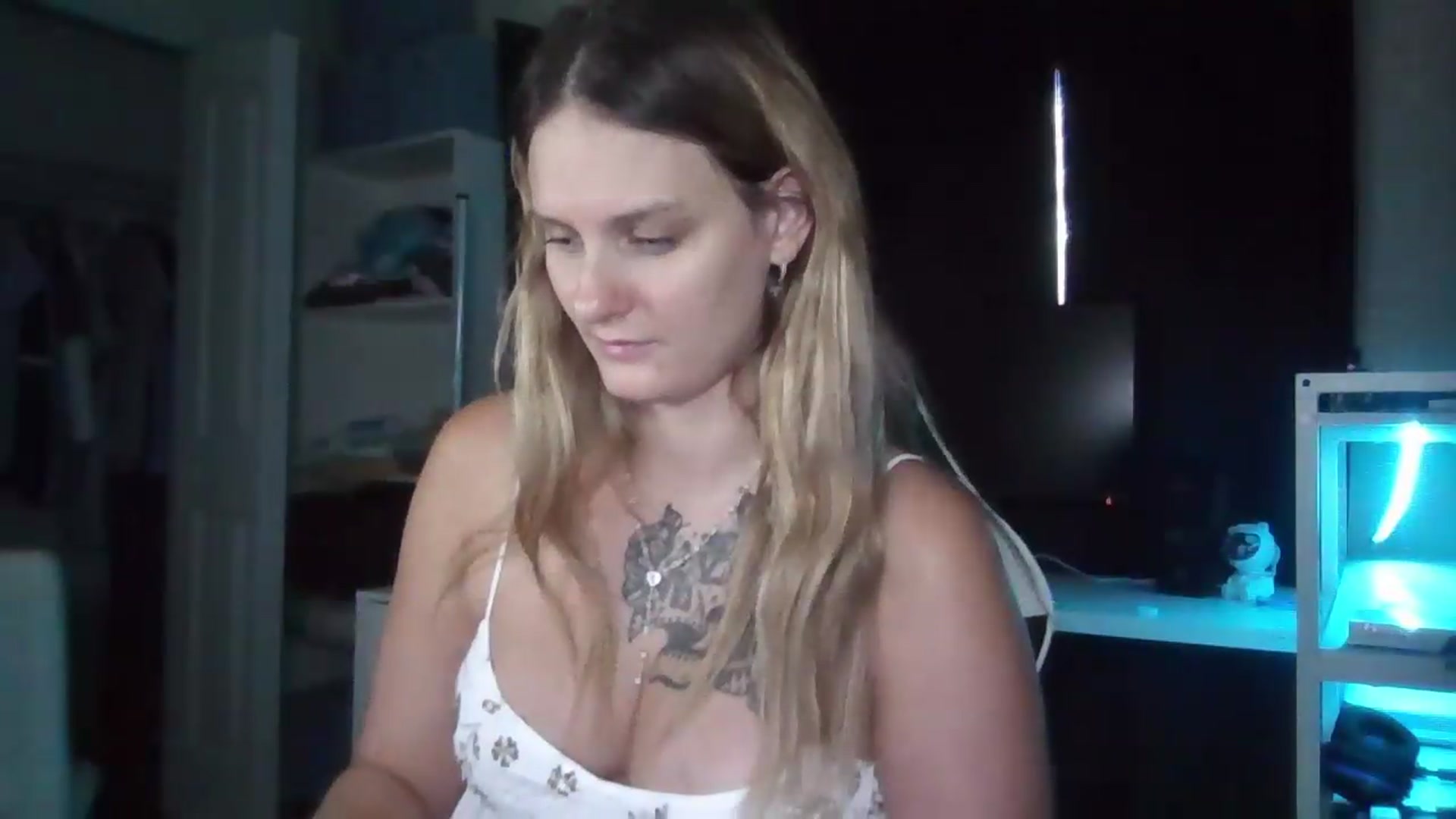 Gallery image thumbnail from BonnieBazz's myfreecams stream on, 09/11/2026, 18:31 image 9 of 20