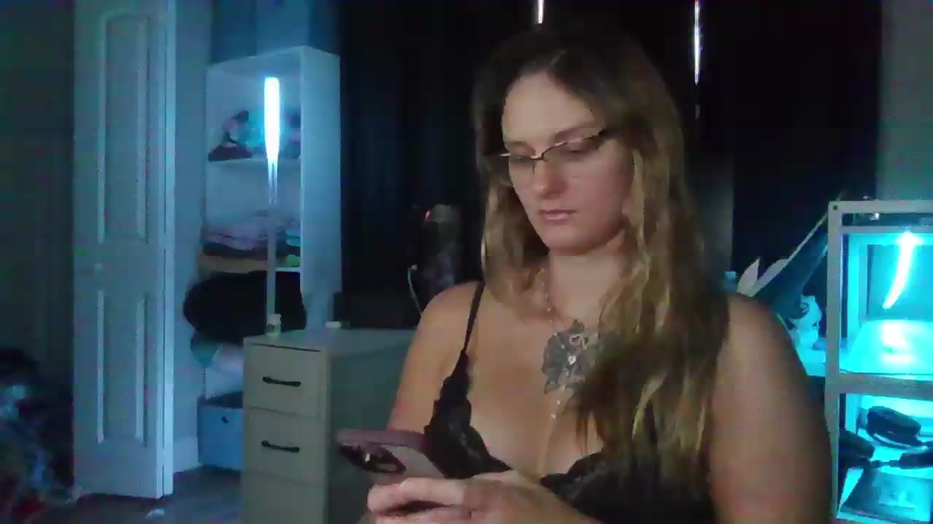 Gallery image thumbnail from BonnieBazz's myfreecams stream on, 09/16/2026, 17:55 image 13 of 20