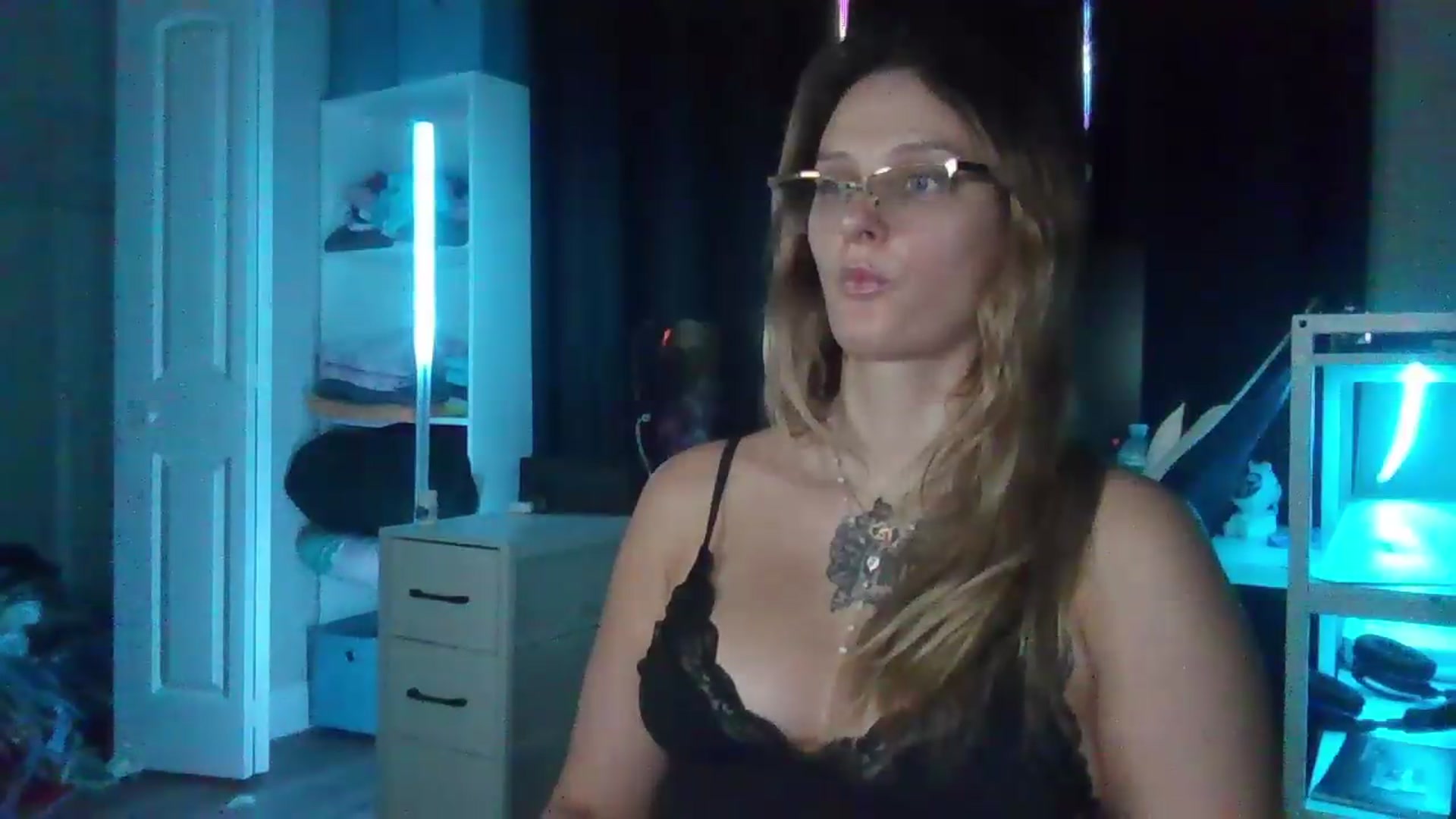 Gallery image thumbnail from BonnieBazz's myfreecams stream on, 09/16/2026, 17:55 image 9 of 20