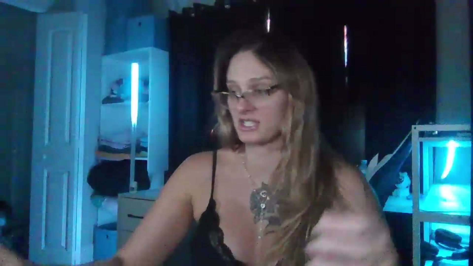 Gallery image thumbnail from BonnieBazz's myfreecams stream on, 09/16/2026, 17:55 image 8 of 20