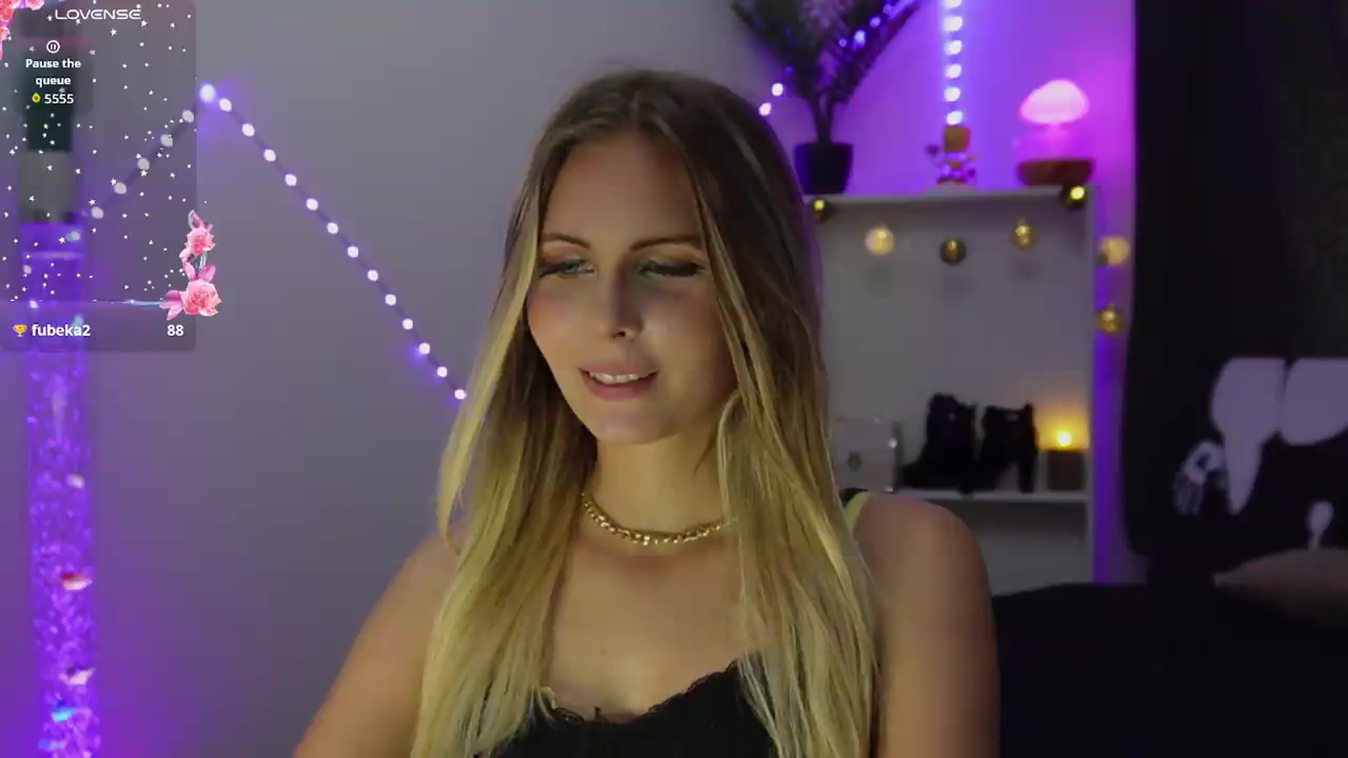 Gallery image thumbnail from BonnieBluX's myfreecams stream on, 09/04/2026, 17:11 image 1 of 20