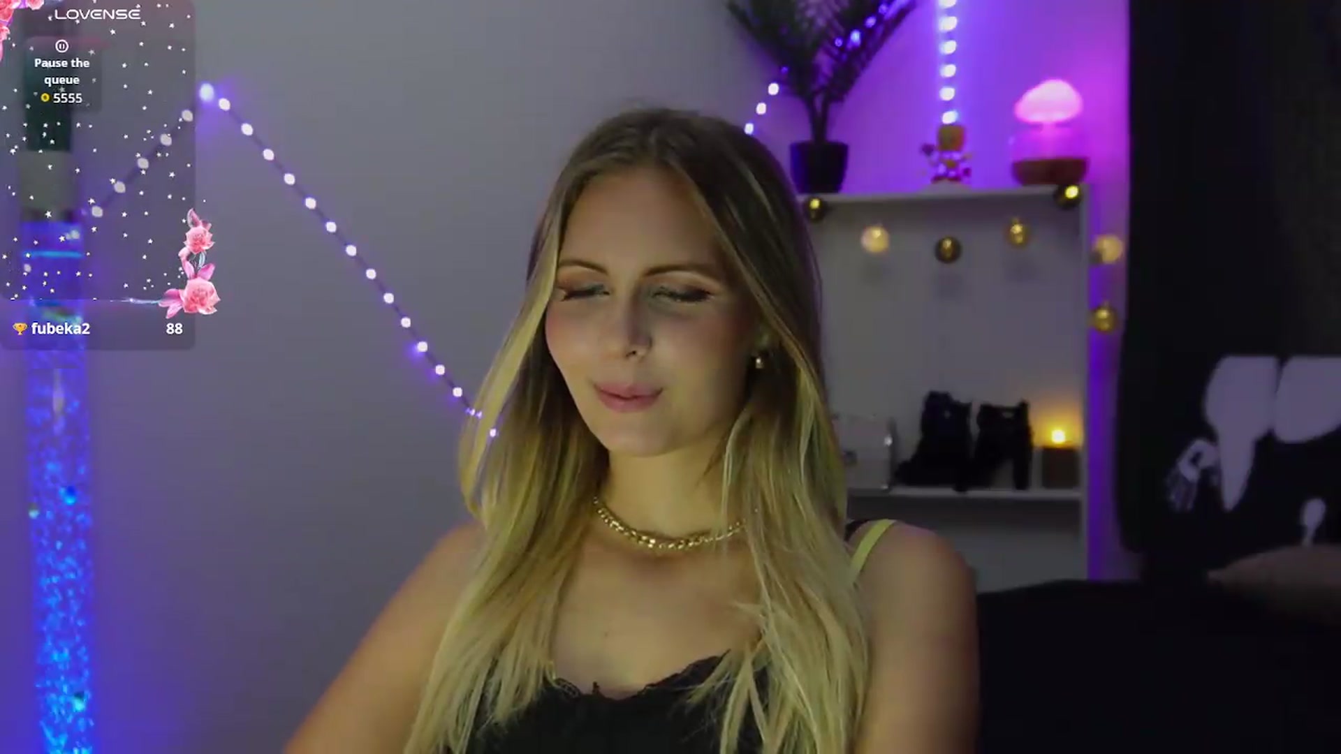 Gallery image thumbnail from BonnieBluX's myfreecams stream on, 09/04/2026, 17:11 image 3 of 20