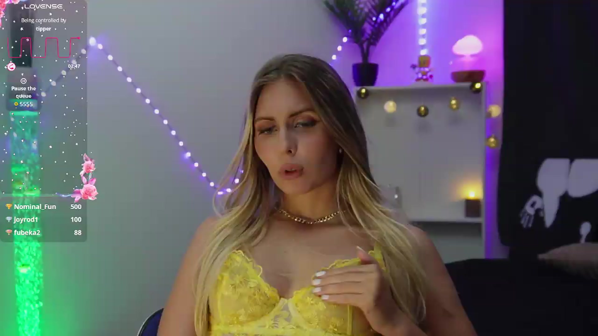 Gallery image thumbnail from BonnieBluX's myfreecams stream on, 09/04/2026, 18:01 image 14 of 20