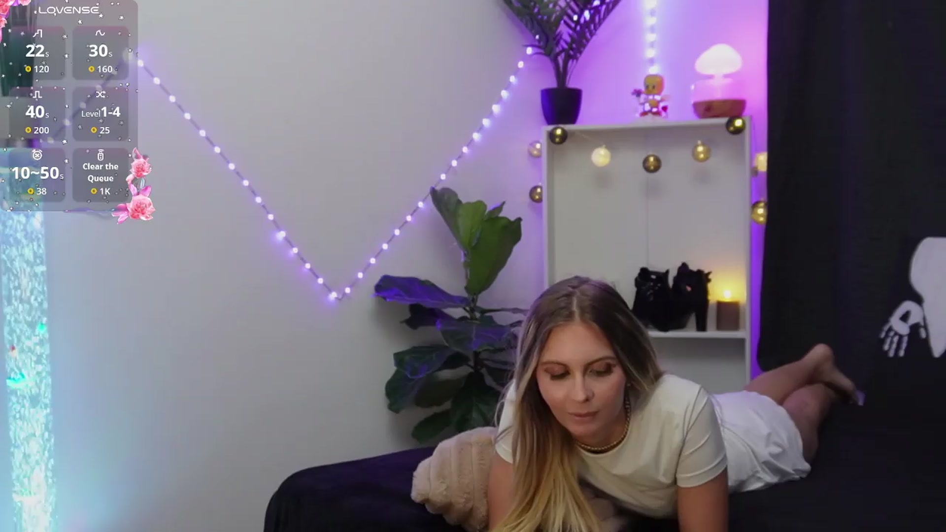 Gallery image thumbnail from BonnieBluX's myfreecams stream on, 09/07/2026, 19:41 image 17 of 20