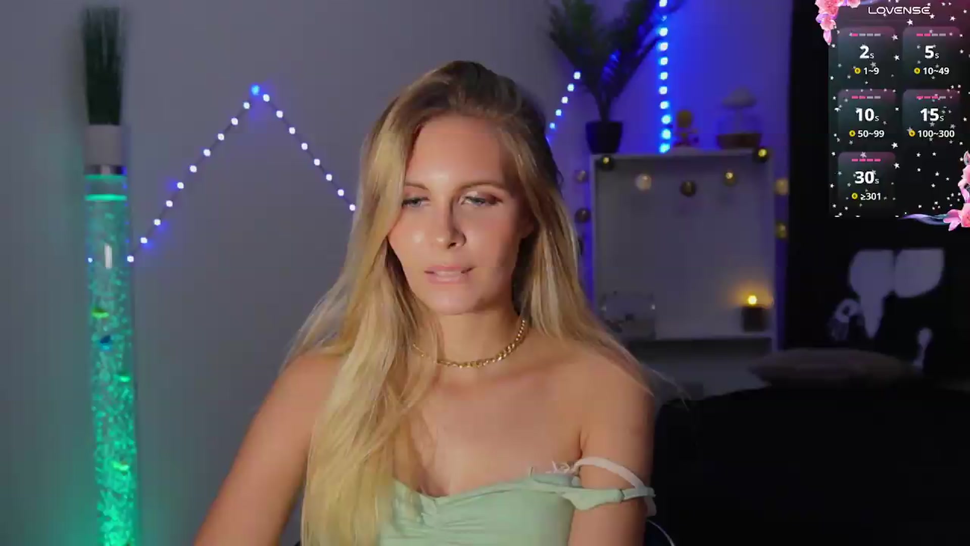 Gallery image thumbnail from BonnieBluX's myfreecams stream on, 09/09/2026, 19:12 image 9 of 20