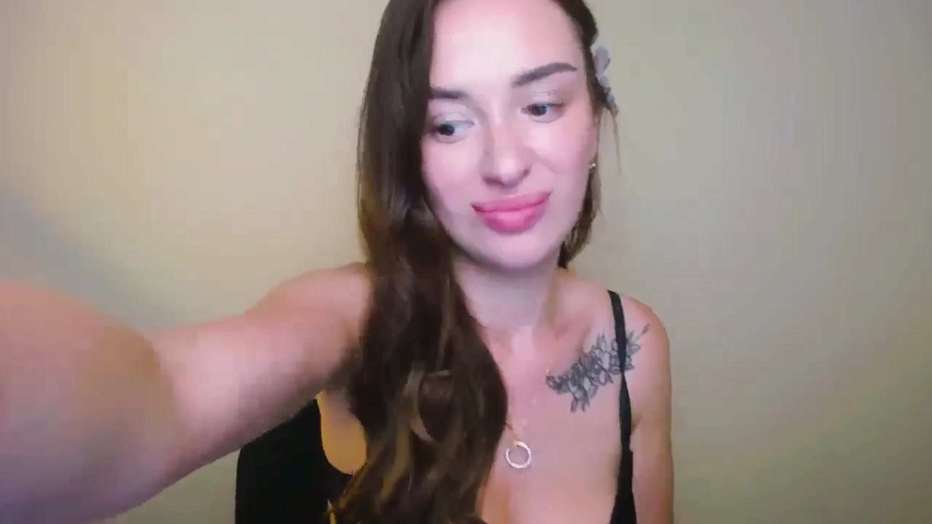 Gallery image thumbnail from BonnieCandy's myfreecams stream on, 06/08/2025, 11:13 image 8 of 20