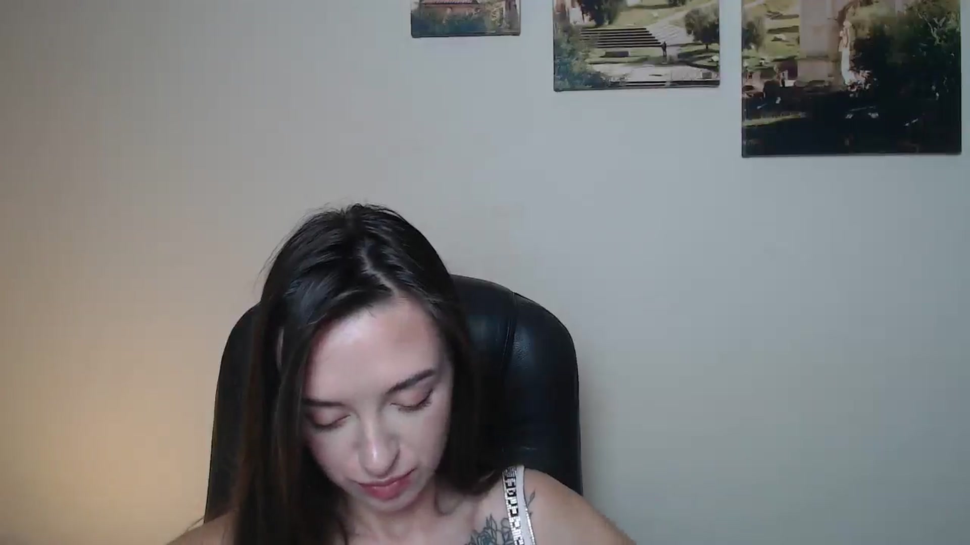 Gallery image thumbnail from BonnieCandy's myfreecams stream on, 04/19/2026, 18:14 image 9 of 20
