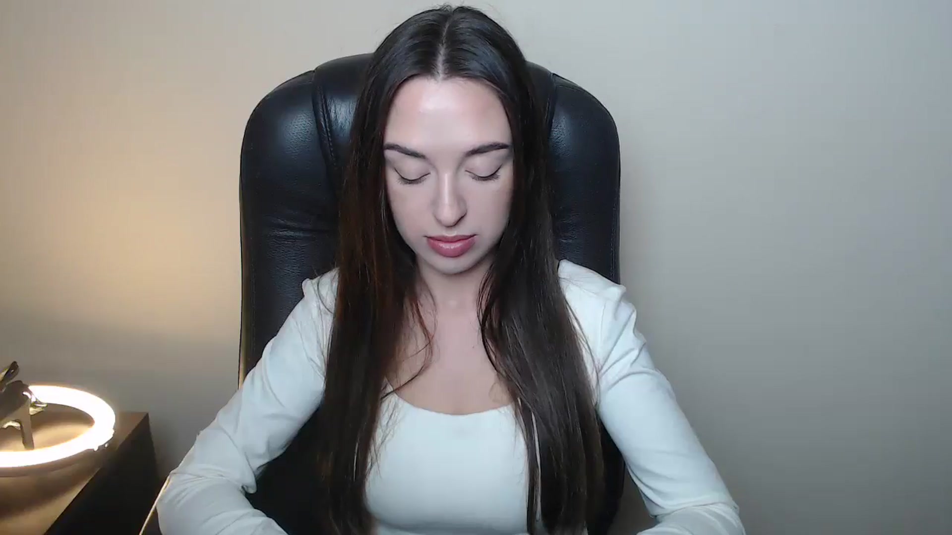 Gallery image thumbnail from BonnieCandy's myfreecams stream on, 04/20/2026, 13:35 image 11 of 20