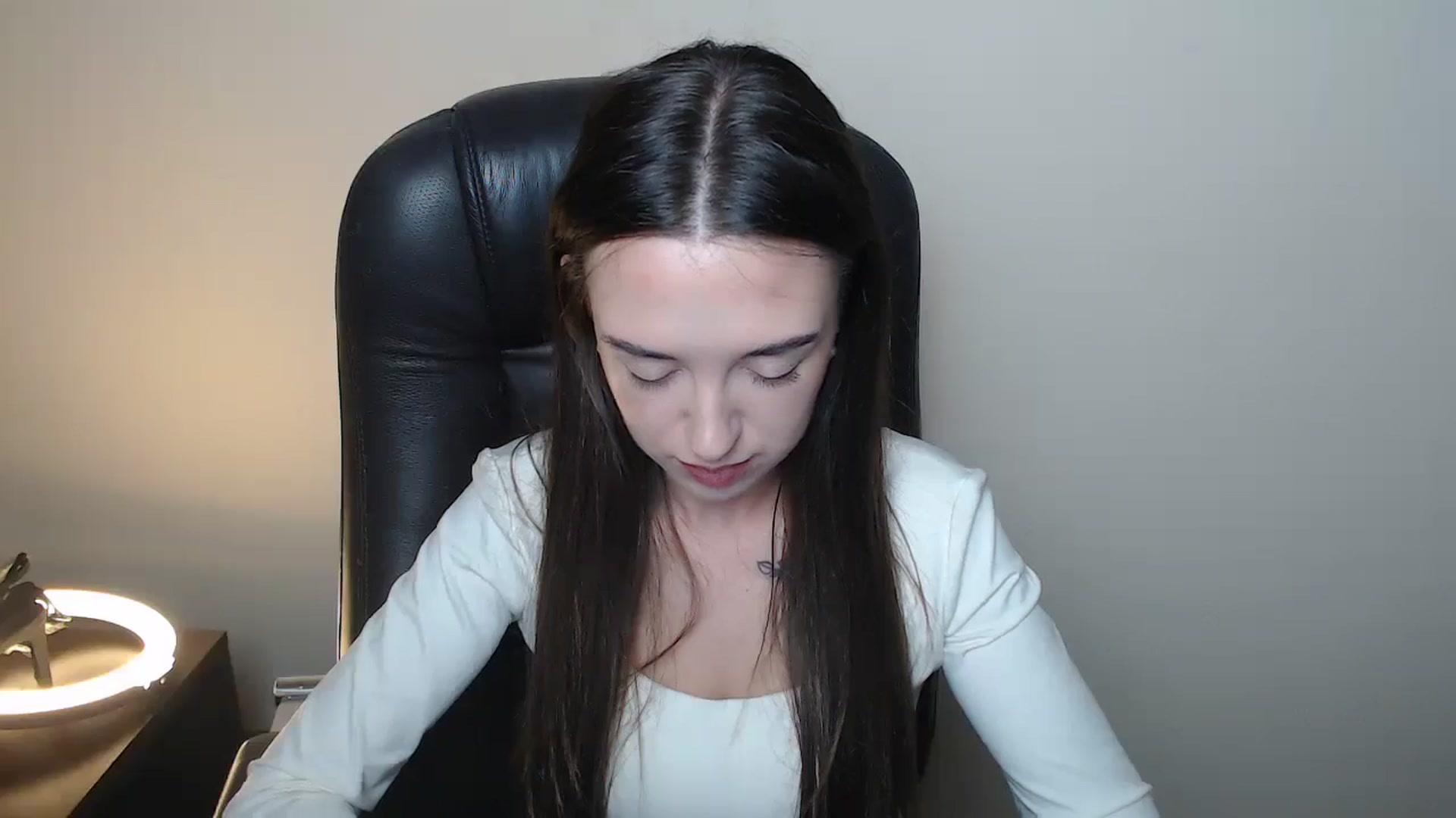 Gallery image thumbnail from BonnieCandy's myfreecams stream on, 04/20/2026, 13:35 image 12 of 20