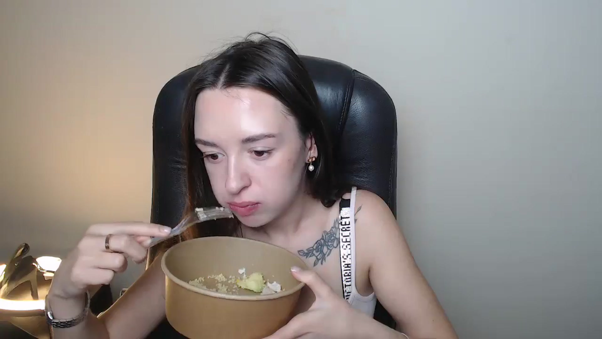 Gallery image thumbnail from BonnieCandy's myfreecams stream on, 04/21/2026, 13:02 image 3 of 20