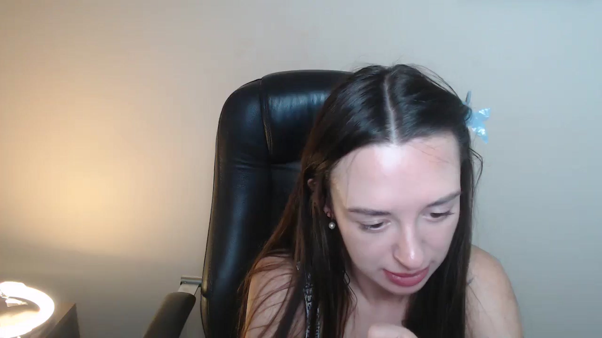 Gallery image thumbnail from BonnieCandy's myfreecams stream on, 04/21/2026, 13:39 image 10 of 20