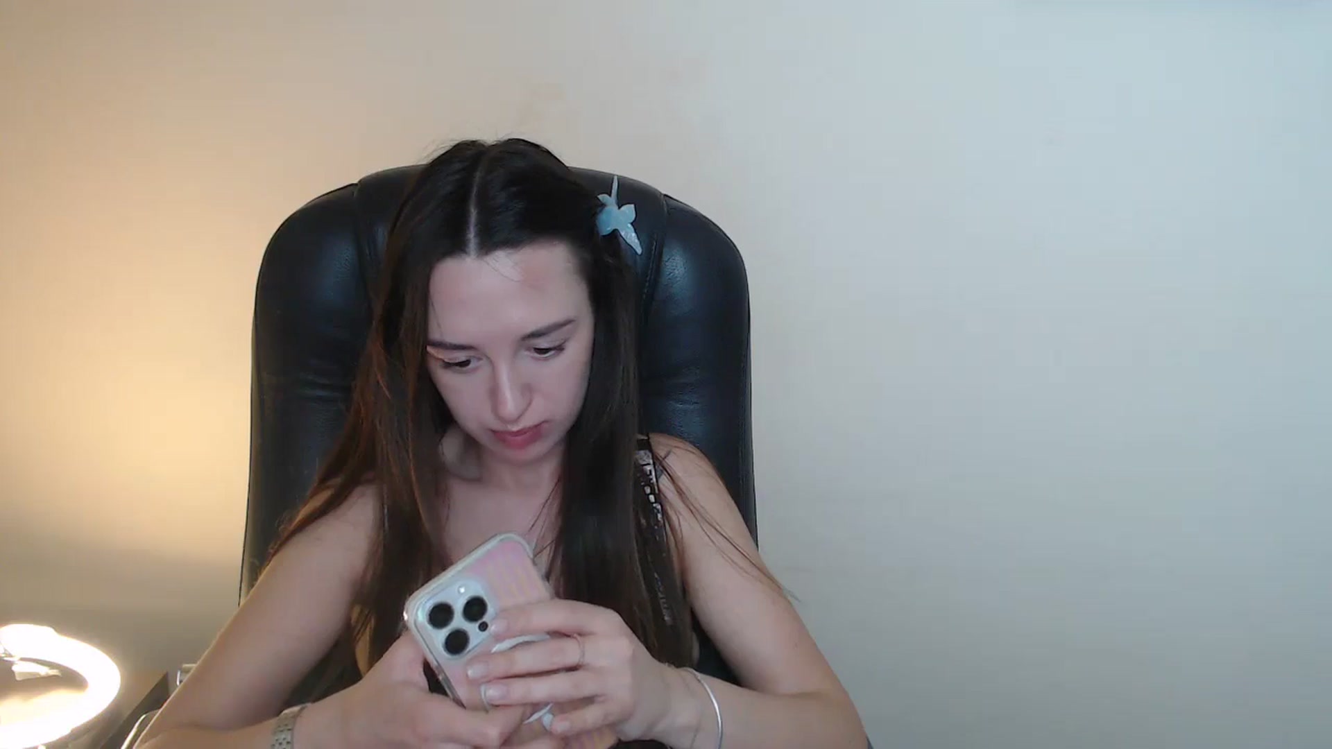 Gallery image thumbnail from BonnieCandy's myfreecams stream on, 04/21/2026, 13:39 image 5 of 20
