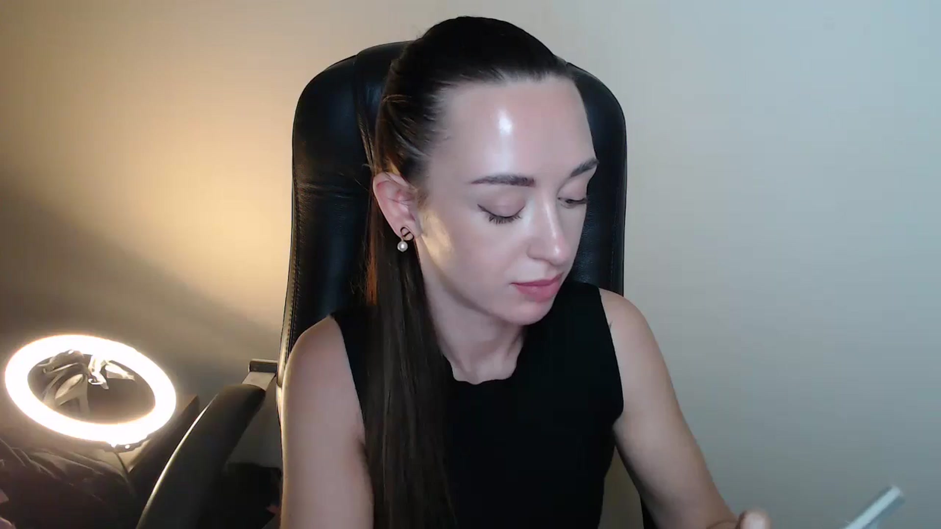 Gallery image thumbnail from BonnieCandy's myfreecams stream on, 04/22/2026, 12:16 image 15 of 20