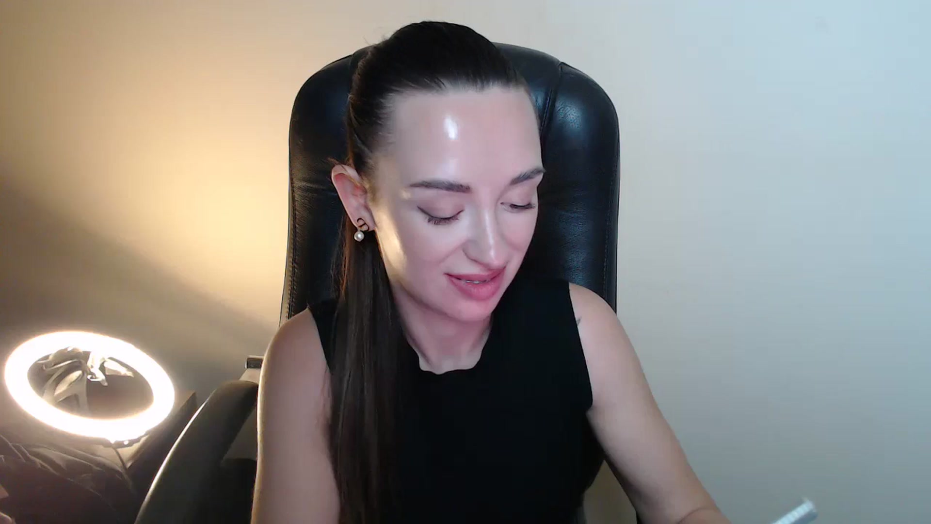 Gallery image thumbnail from BonnieCandy's myfreecams stream on, 04/22/2026, 12:16 image 13 of 20