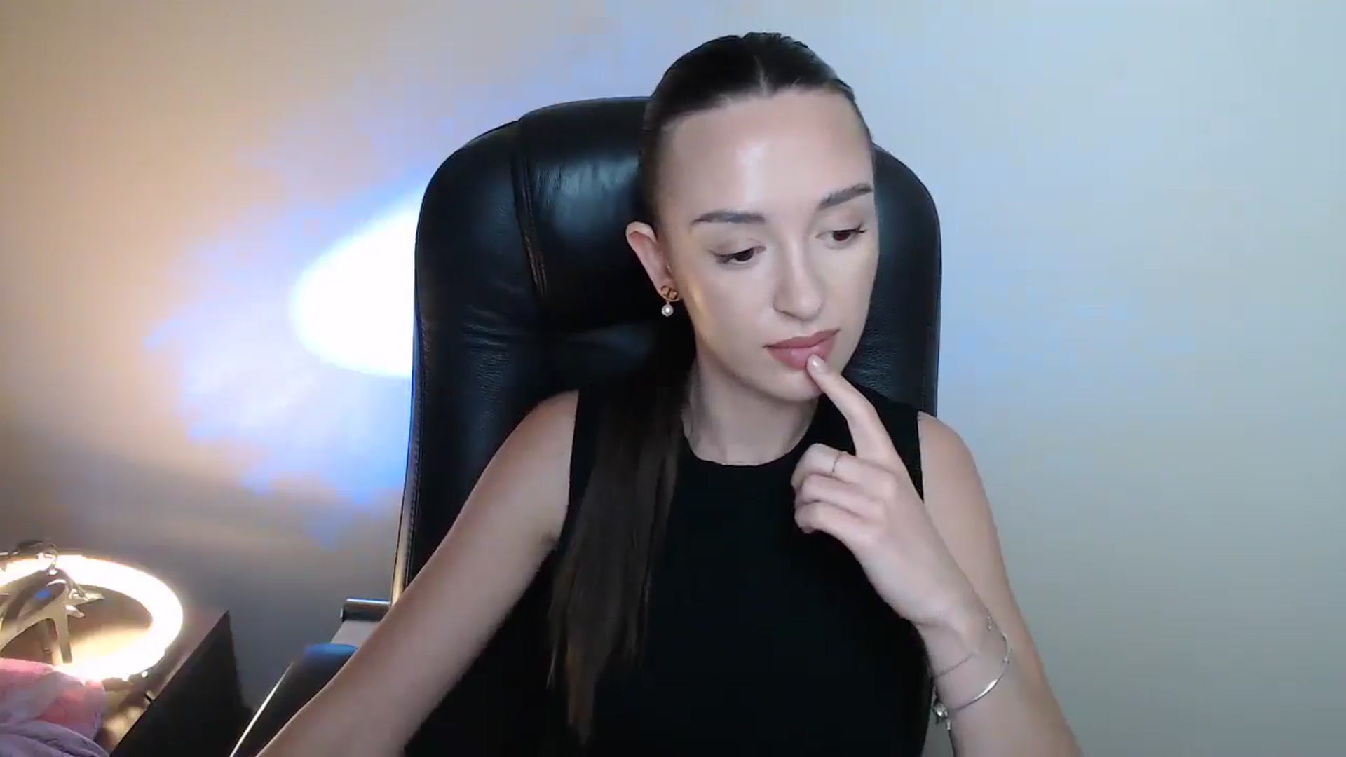 Gallery image thumbnail from BonnieCandy's myfreecams stream on, 04/25/2026, 12:55 image 7 of 20