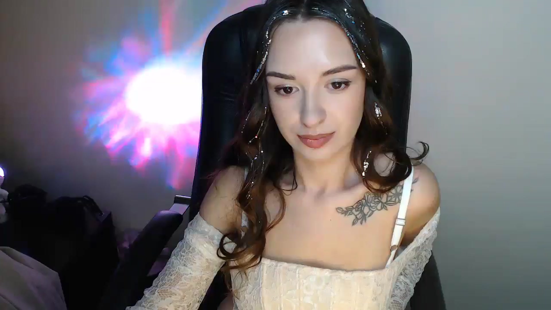 Gallery image thumbnail from BonnieCandy's myfreecams stream on, 04/27/2026, 09:19 image 13 of 20