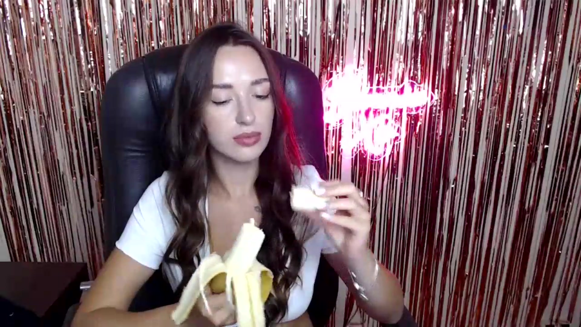 Gallery image thumbnail from BonnieCandy's myfreecams stream on, 07/19/2026, 14:53 image 11 of 20