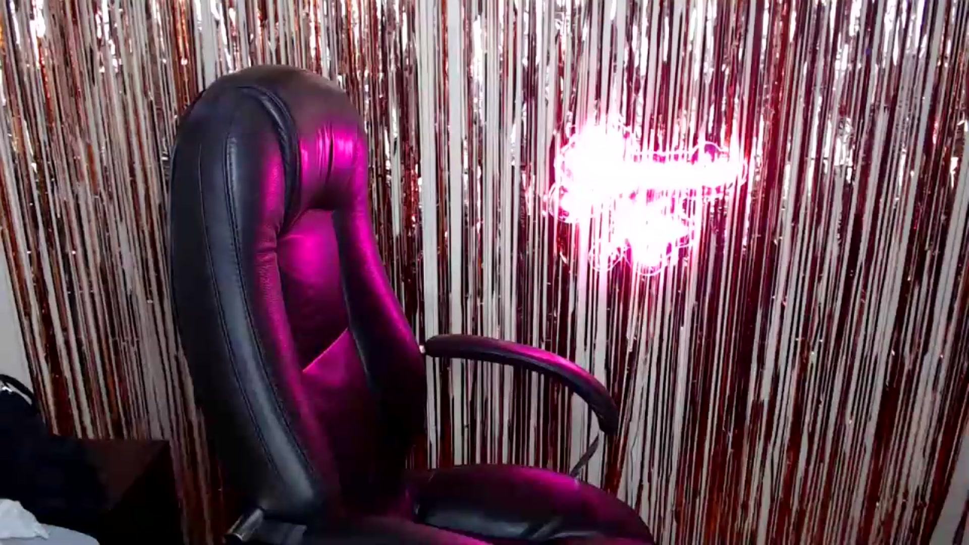 Gallery image thumbnail from BonnieCandy's myfreecams stream on, 07/20/2026, 17:37 image 14 of 20
