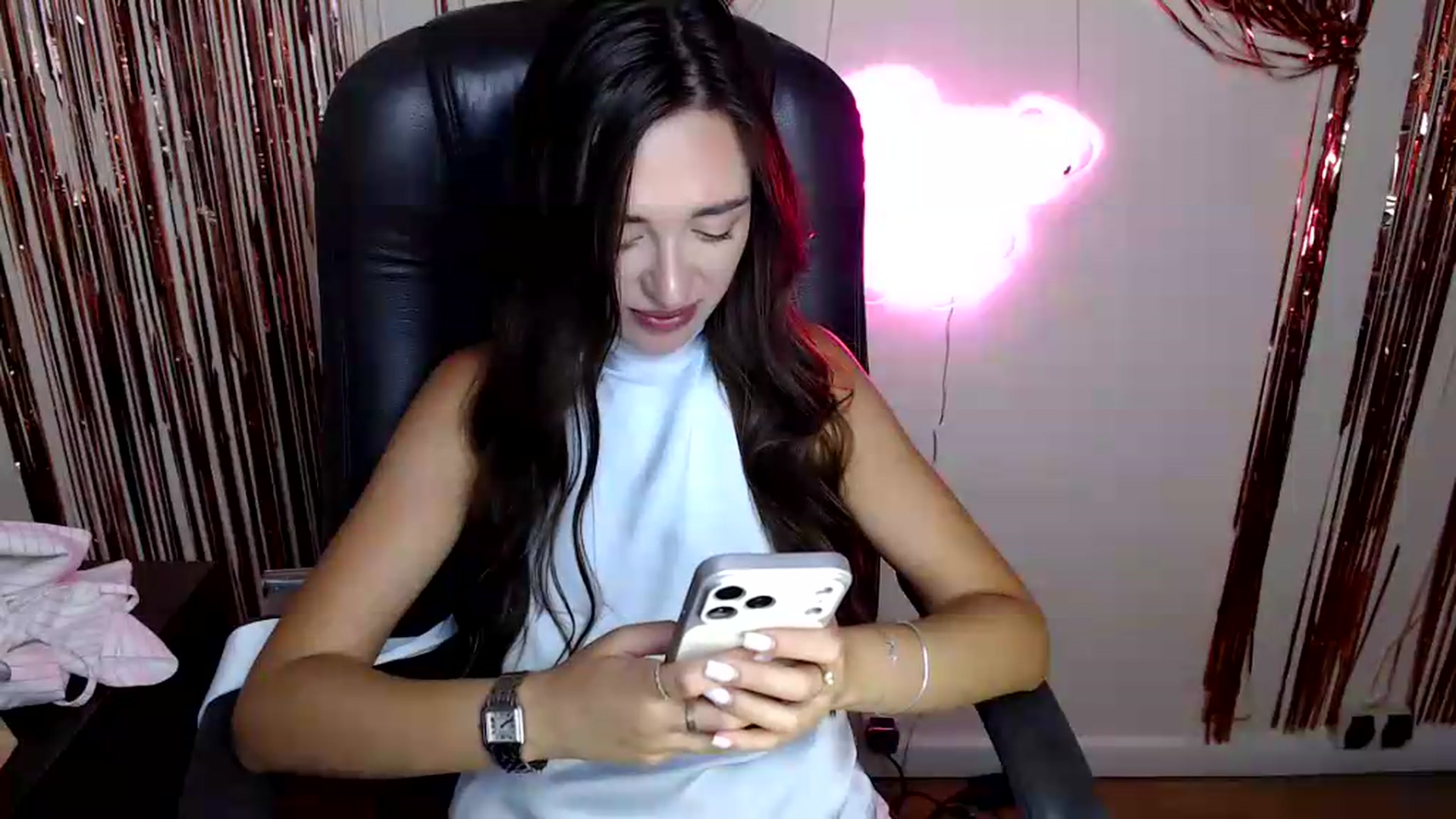 Gallery image thumbnail from BonnieCandy's myfreecams stream on, 08/11/2026, 16:50 image 13 of 20