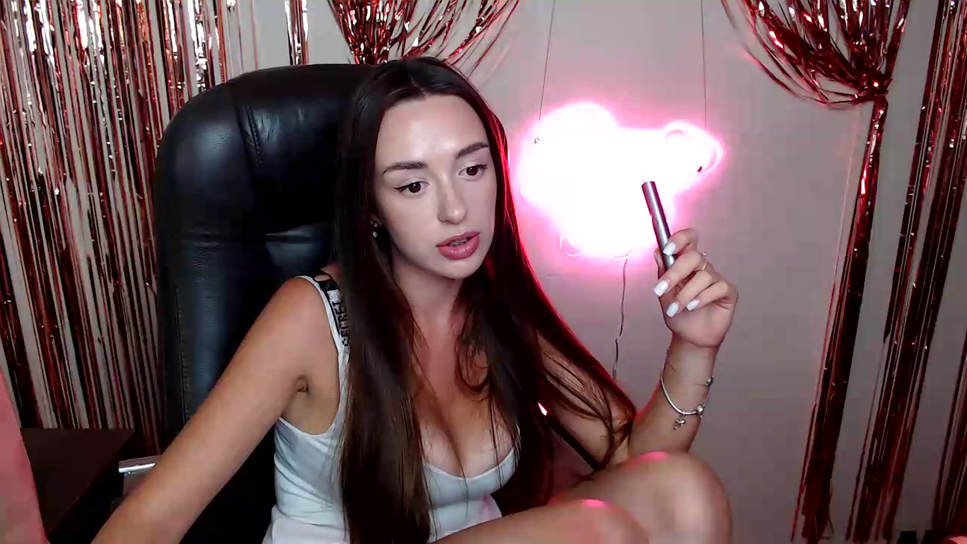 Gallery image thumbnail from BonnieCandy's myfreecams stream on, 08/12/2026, 15:58 image 16 of 20