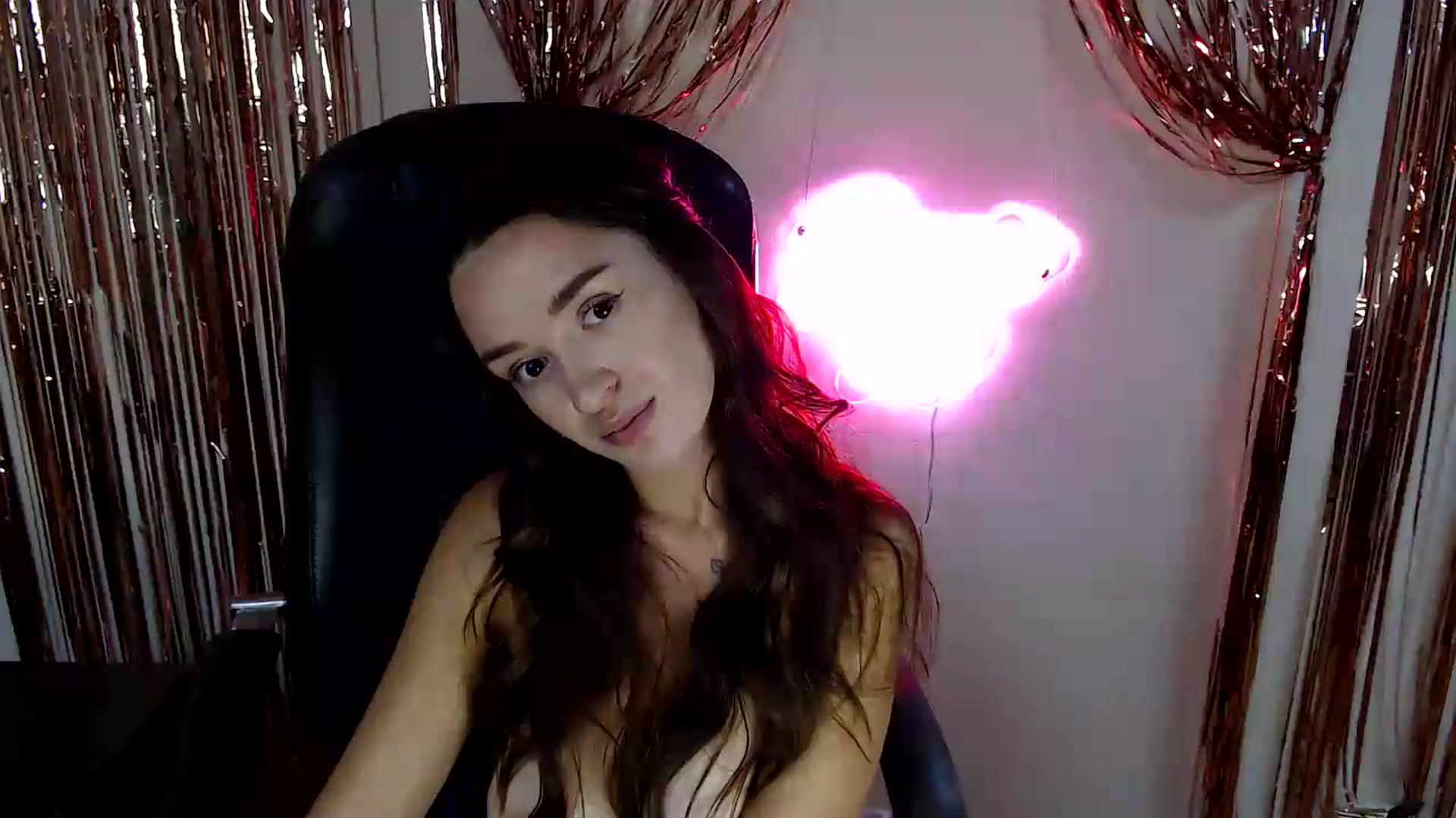 Gallery image thumbnail from BonnieCandy's myfreecams stream on, 08/13/2026, 17:00 image 18 of 20