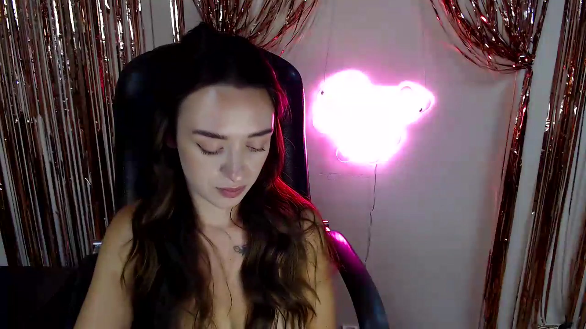 Gallery image thumbnail from BonnieCandy's myfreecams stream on, 08/13/2026, 17:00 image 20 of 20
