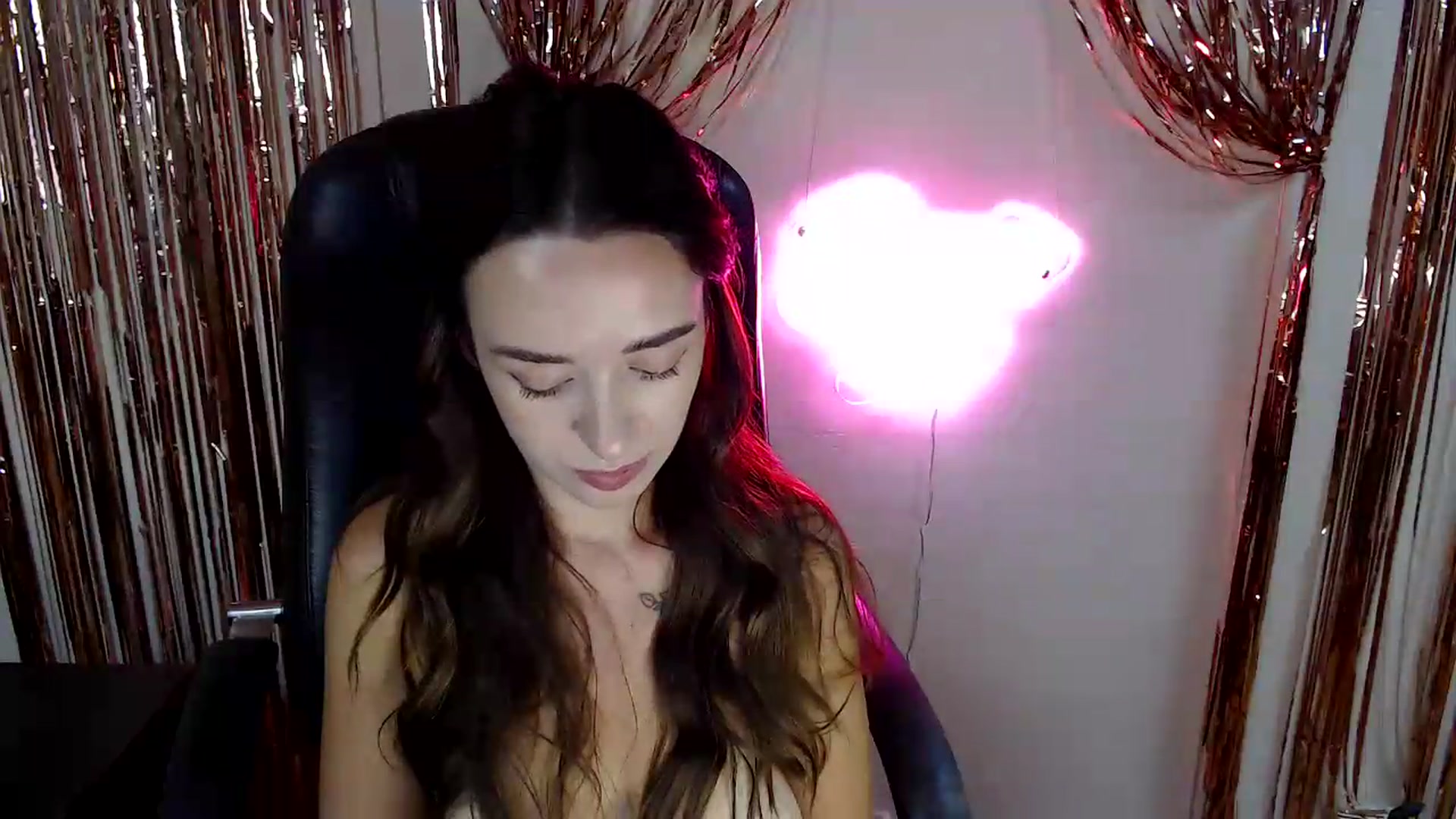 Gallery image thumbnail from BonnieCandy's myfreecams stream on, 08/13/2026, 17:00 image 12 of 20