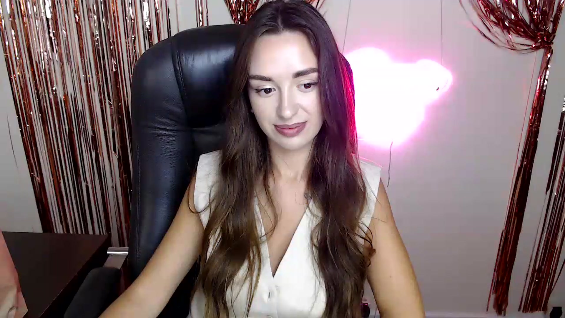 Gallery image thumbnail from BonnieCandy's myfreecams stream on, 08/17/2026, 15:19 image 8 of 20