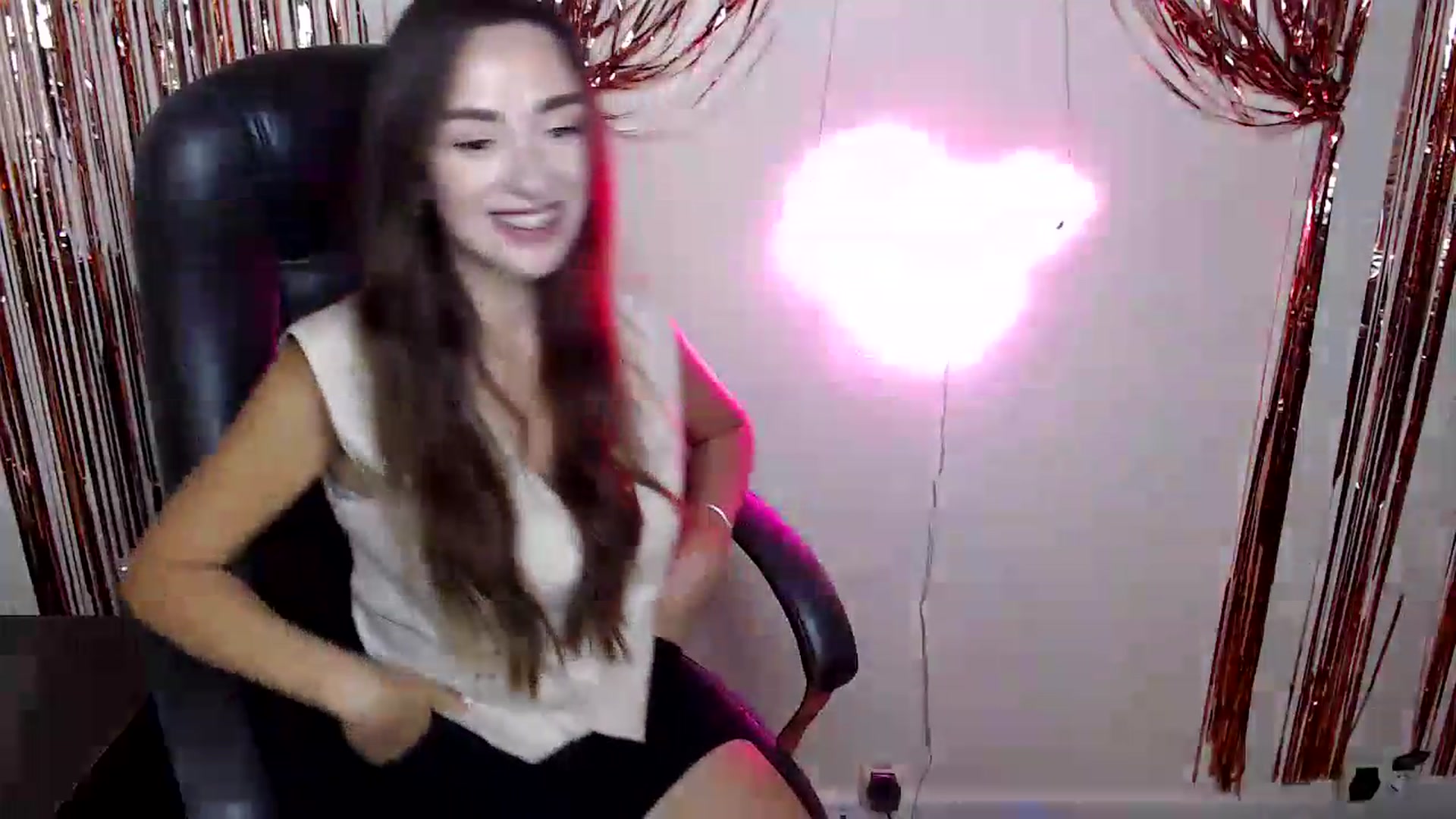 Gallery image thumbnail from BonnieCandy's myfreecams stream on, 08/17/2026, 15:19 image 9 of 20