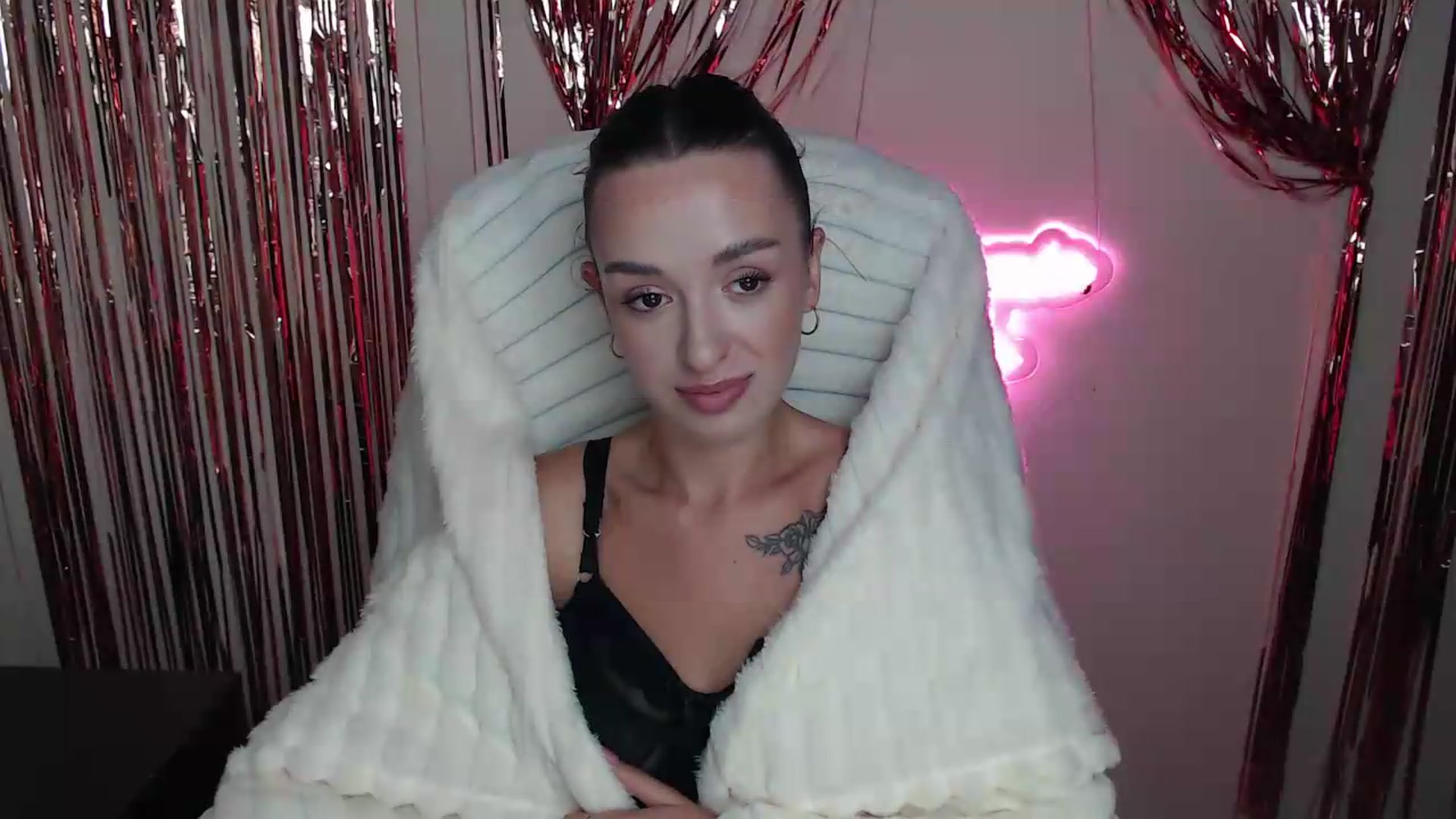 Gallery image thumbnail from BonnieCandy's myfreecams stream on, 09/12/2026, 12:29 image 13 of 20