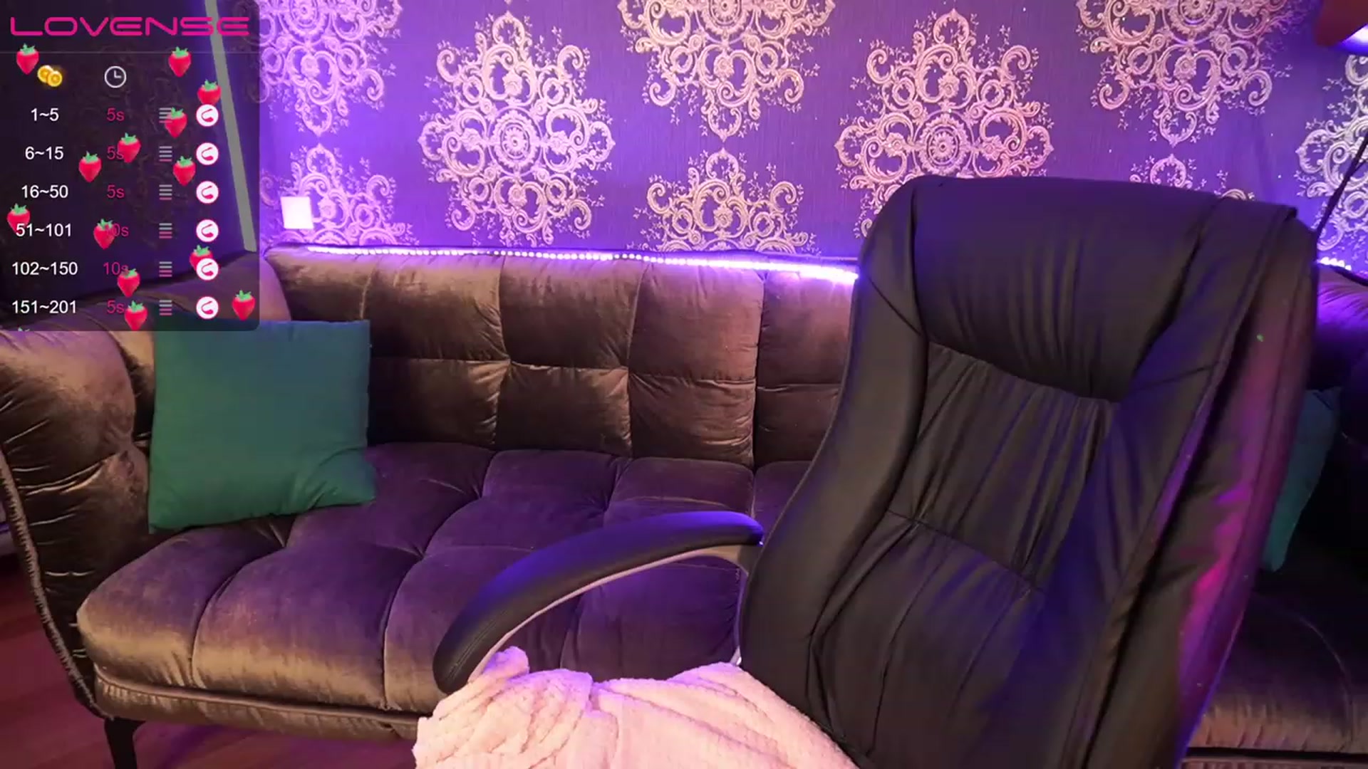 Gallery image thumbnail from BonnieLas's myfreecams stream on, 04/10/2023, 11:06 image 6 of 20