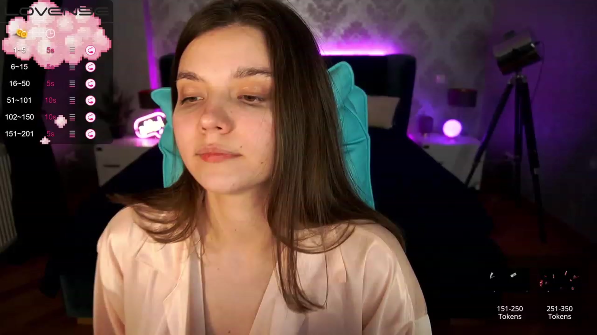 Gallery image thumbnail from BonnieLas's myfreecams stream on, 05/03/2023, 08:07 image 17 of 20