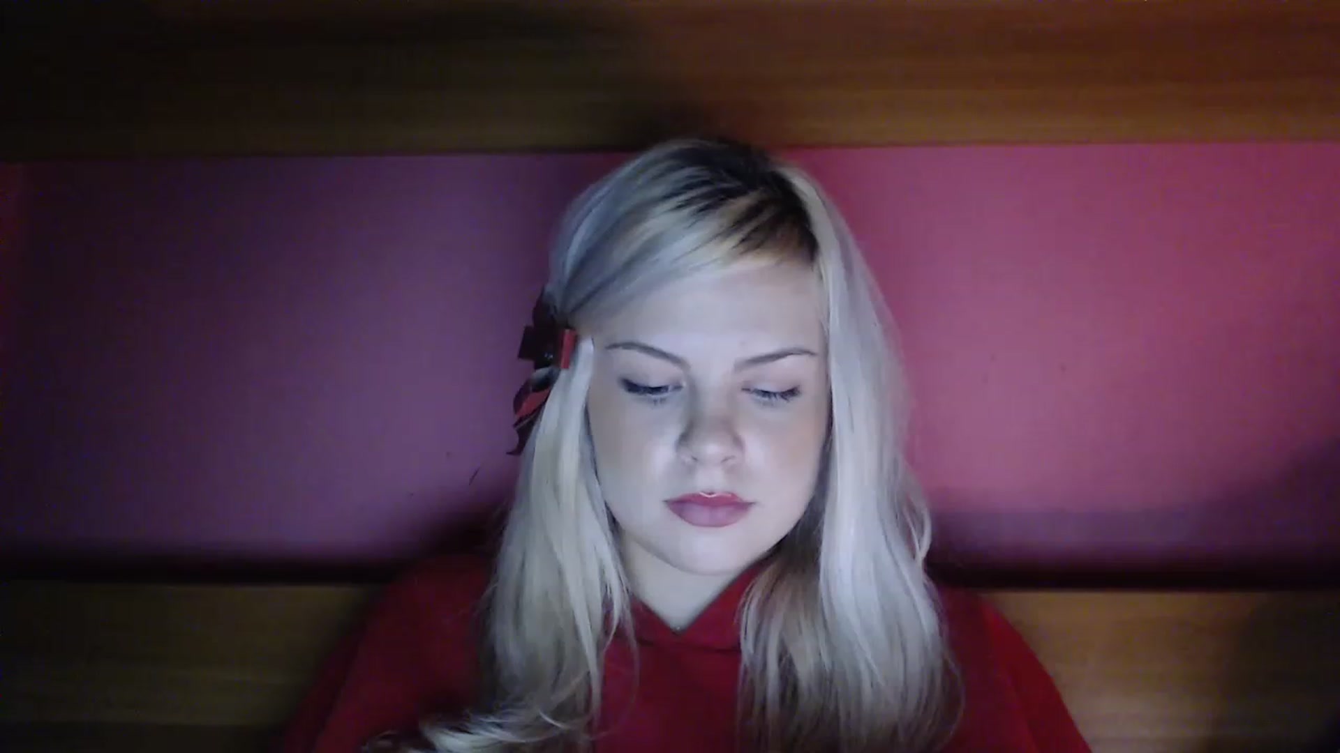 Gallery image thumbnail from BonnieeBlue's myfreecams stream on, 12/25/2022, 01:08 image 6 of 20