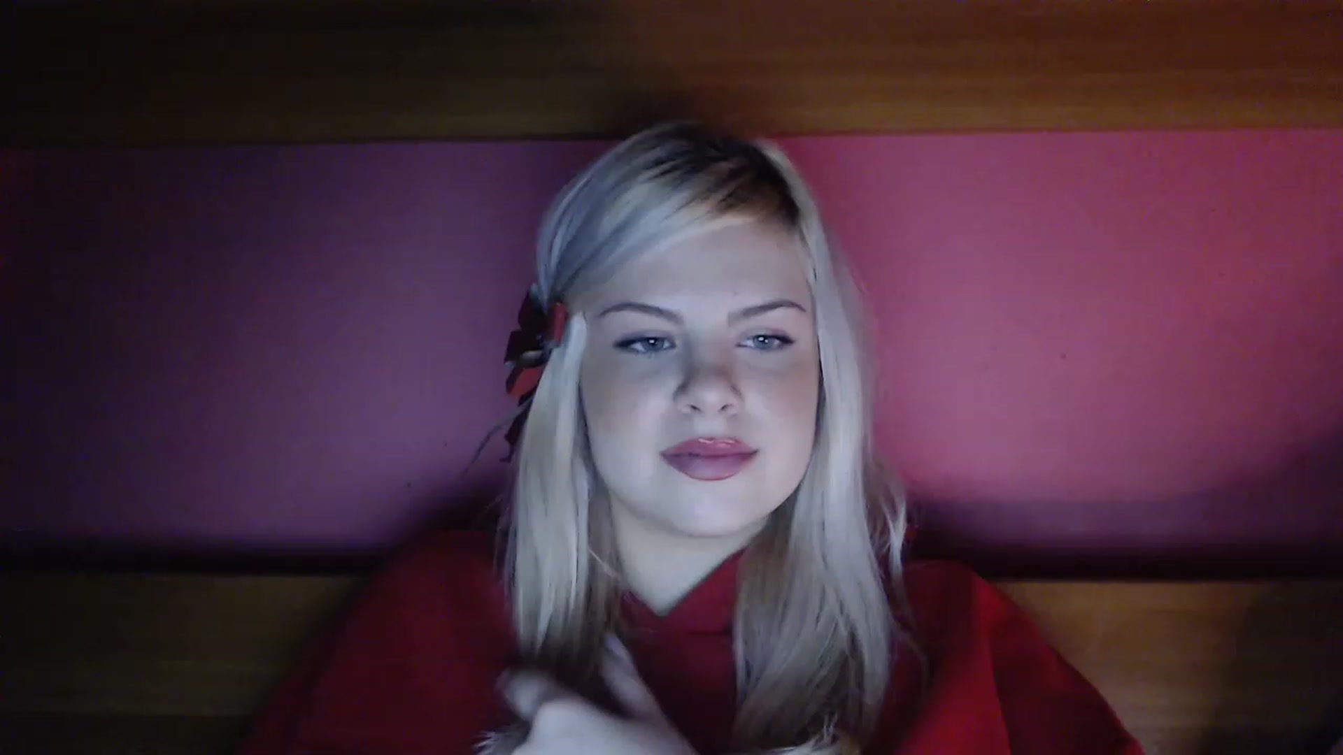 Gallery image thumbnail from BonnieeBlue's myfreecams stream on, 12/25/2022, 01:08 image 9 of 20