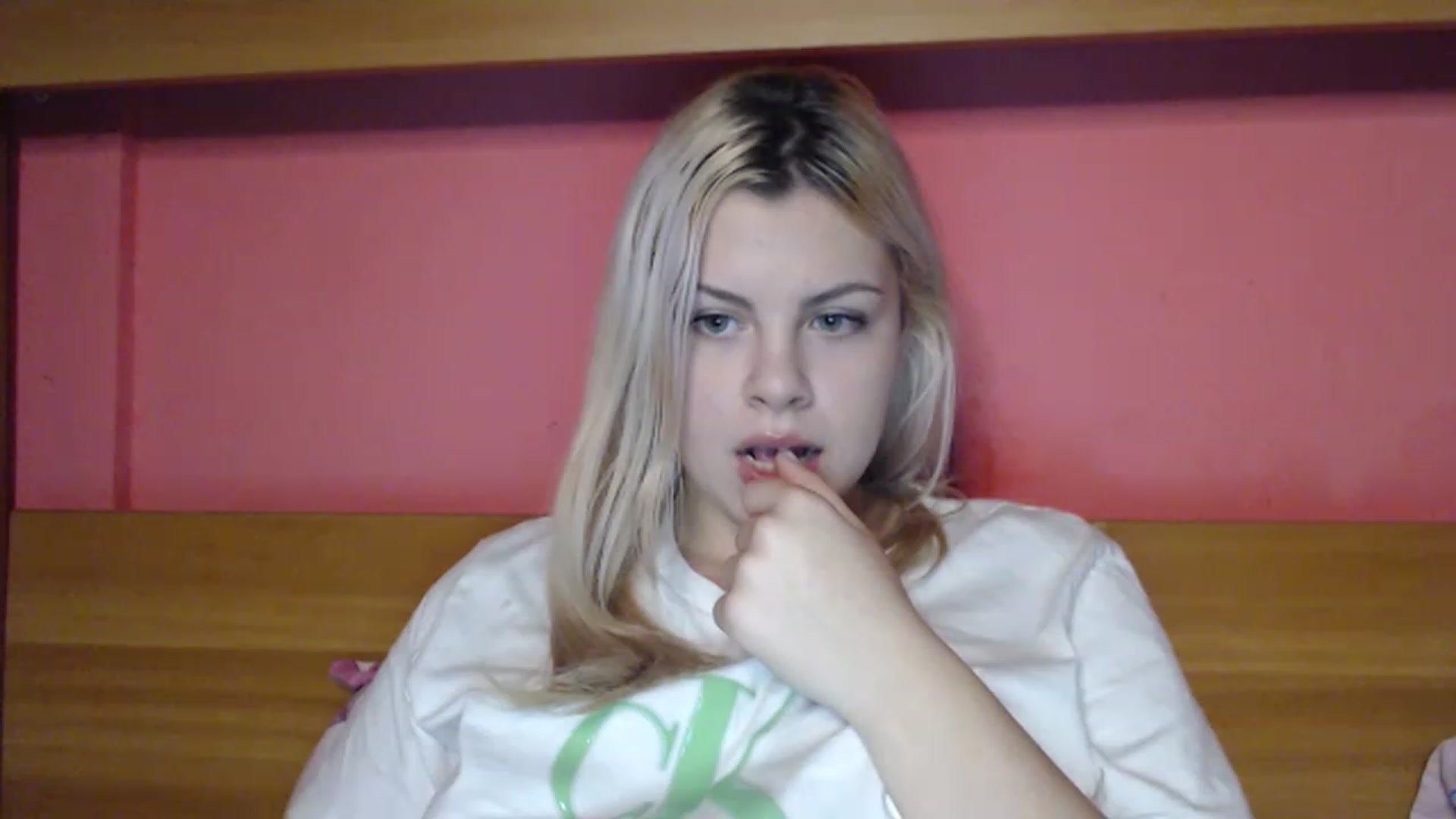 Gallery image thumbnail from BonnieeBlue's myfreecams stream on, 12/26/2022, 14:33 image 10 of 20