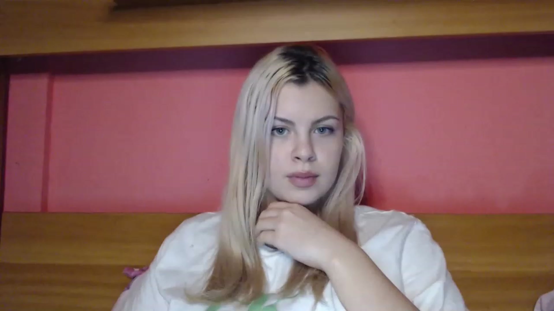 Gallery image thumbnail from BonnieeBlue's myfreecams stream on, 12/26/2022, 14:33 image 2 of 20