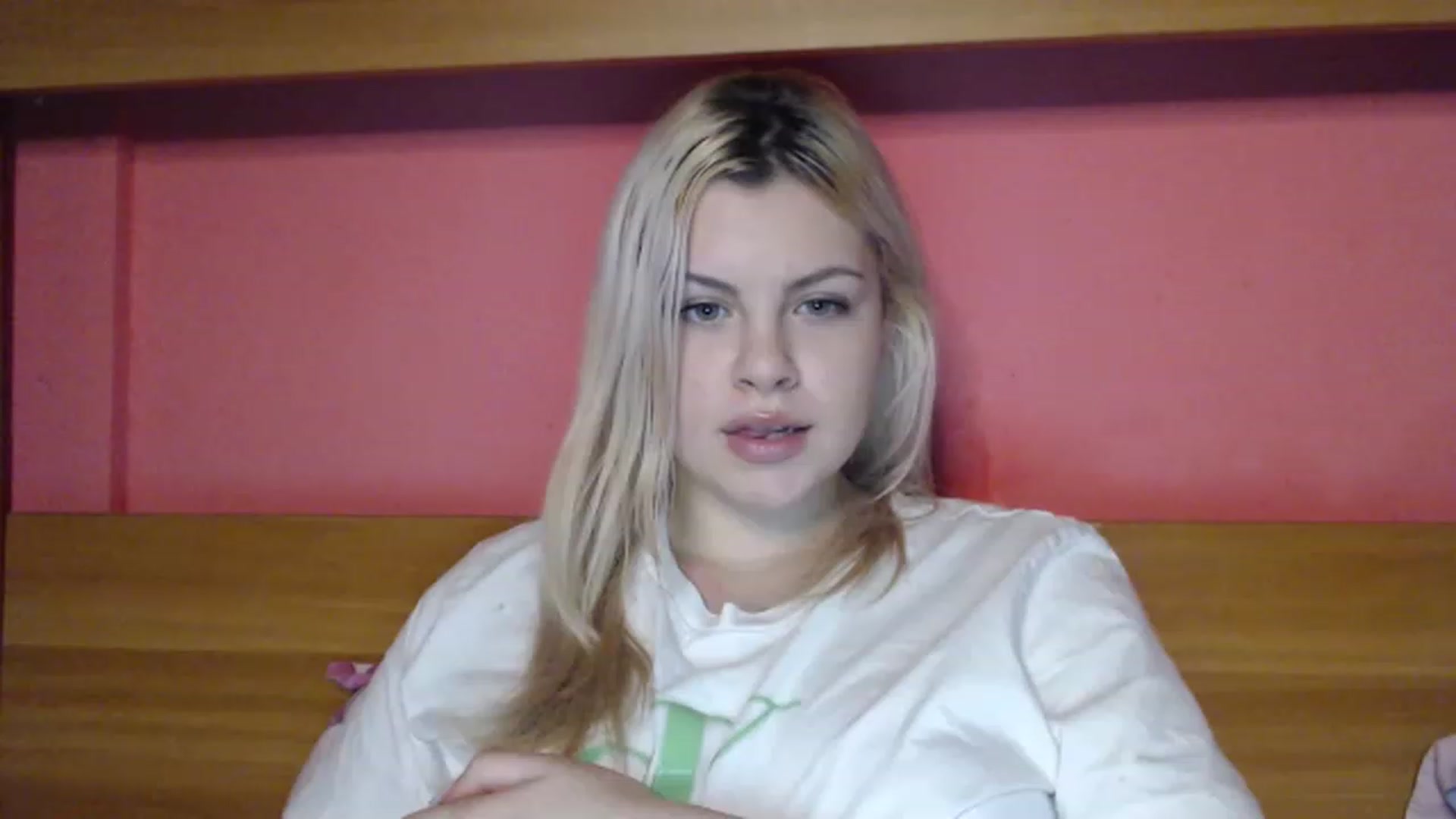 Gallery image thumbnail from BonnieeBlue's myfreecams stream on, 12/26/2022, 14:33 image 11 of 20